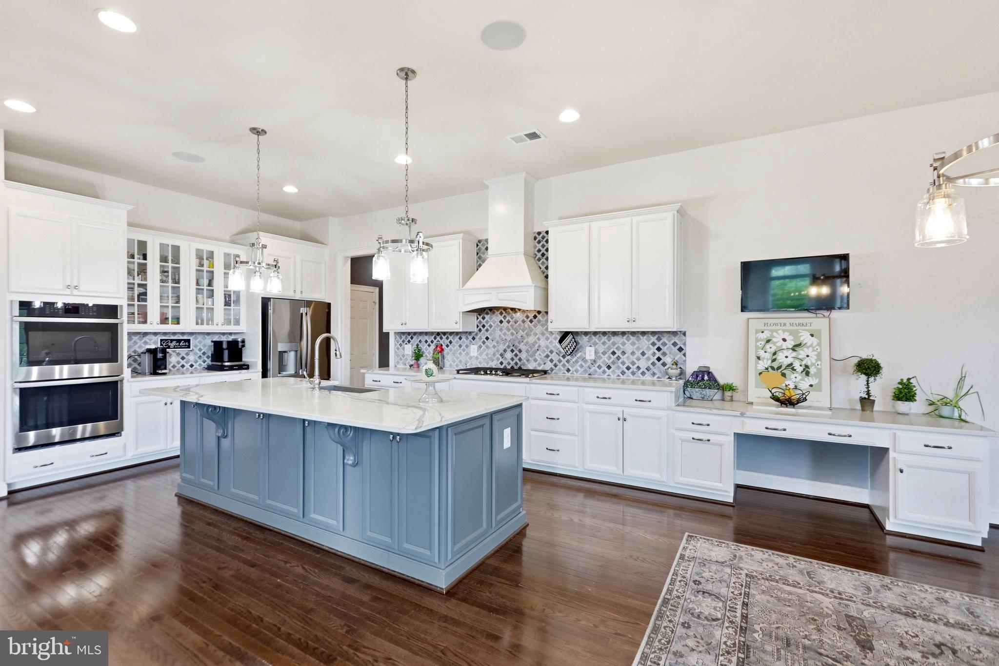 EAGLE CREEK - Residential