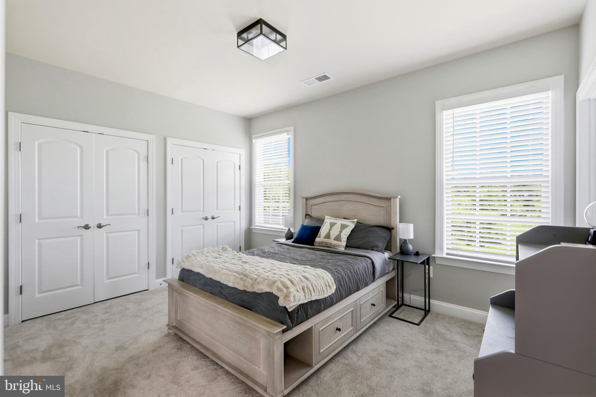 EAGLE CREEK - Residential