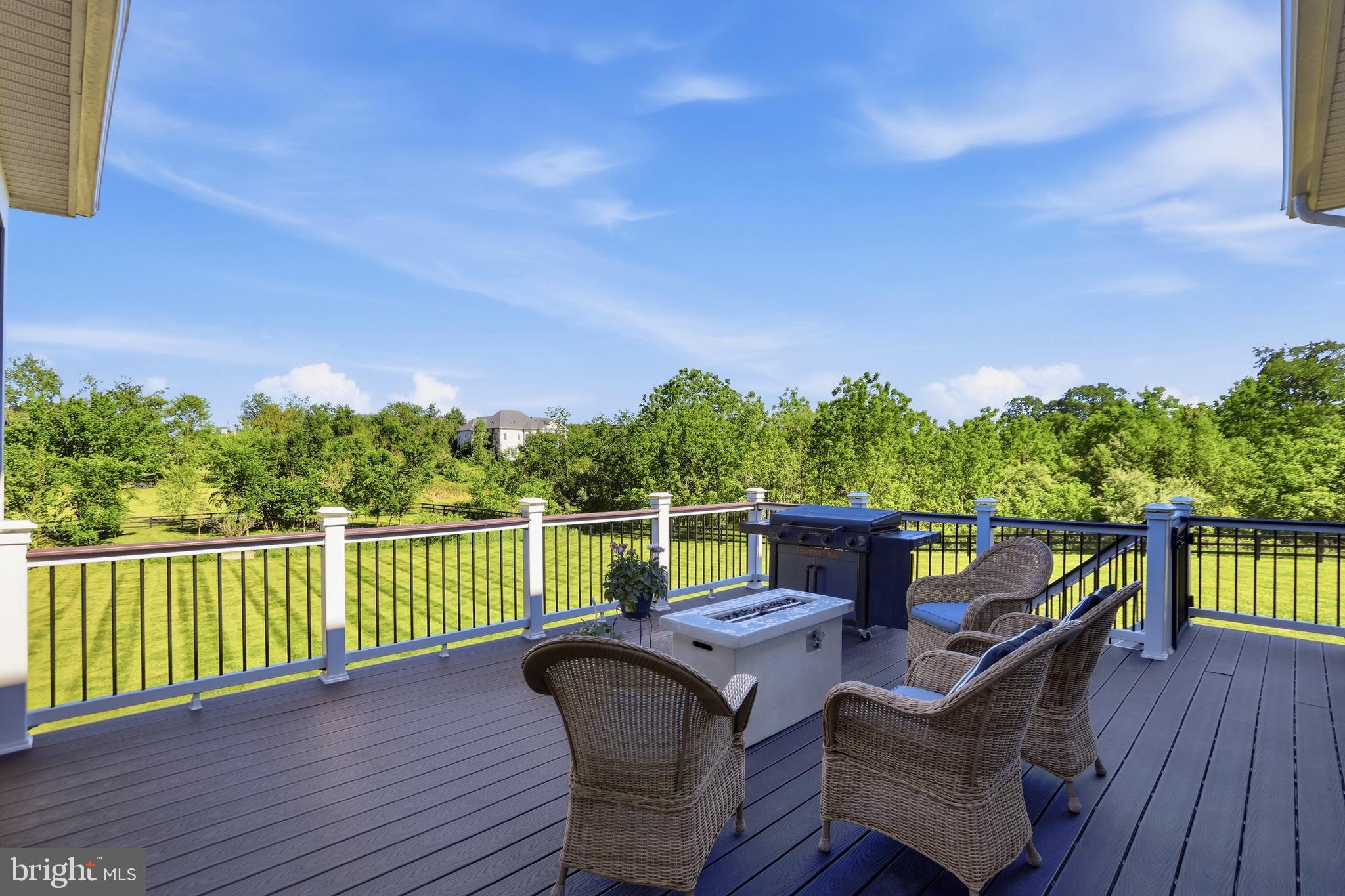 EAGLE CREEK - Residential