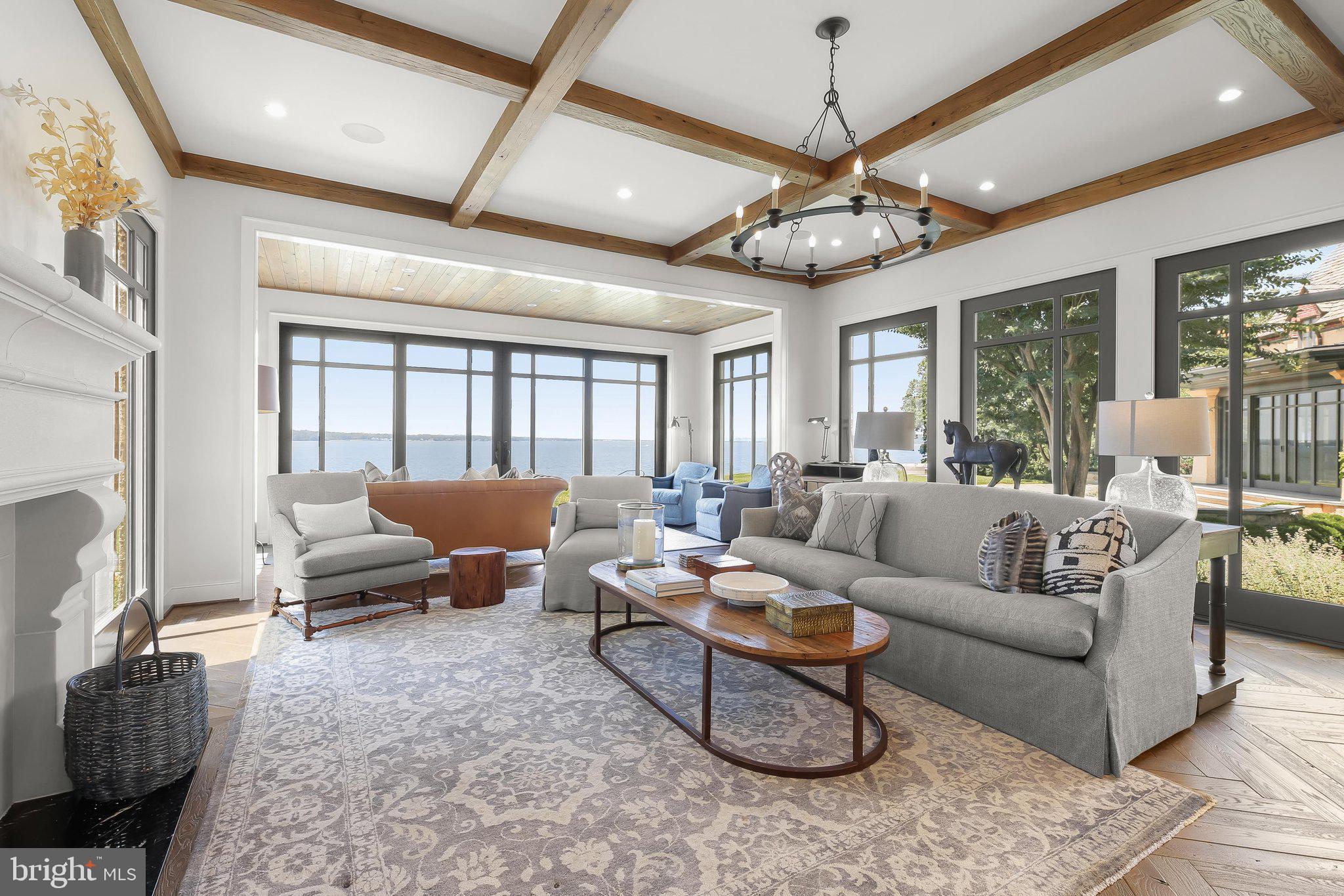 GIBSON ISLAND - Residential