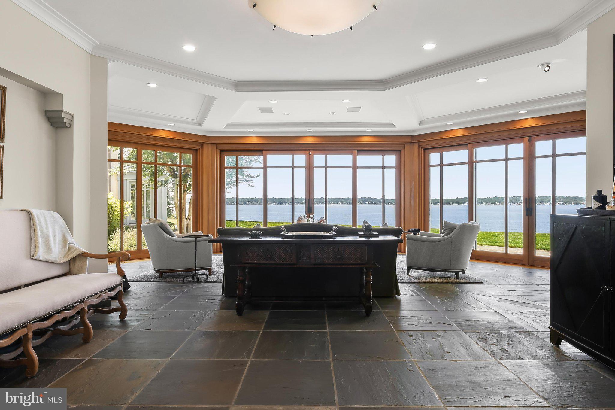 GIBSON ISLAND - Residential