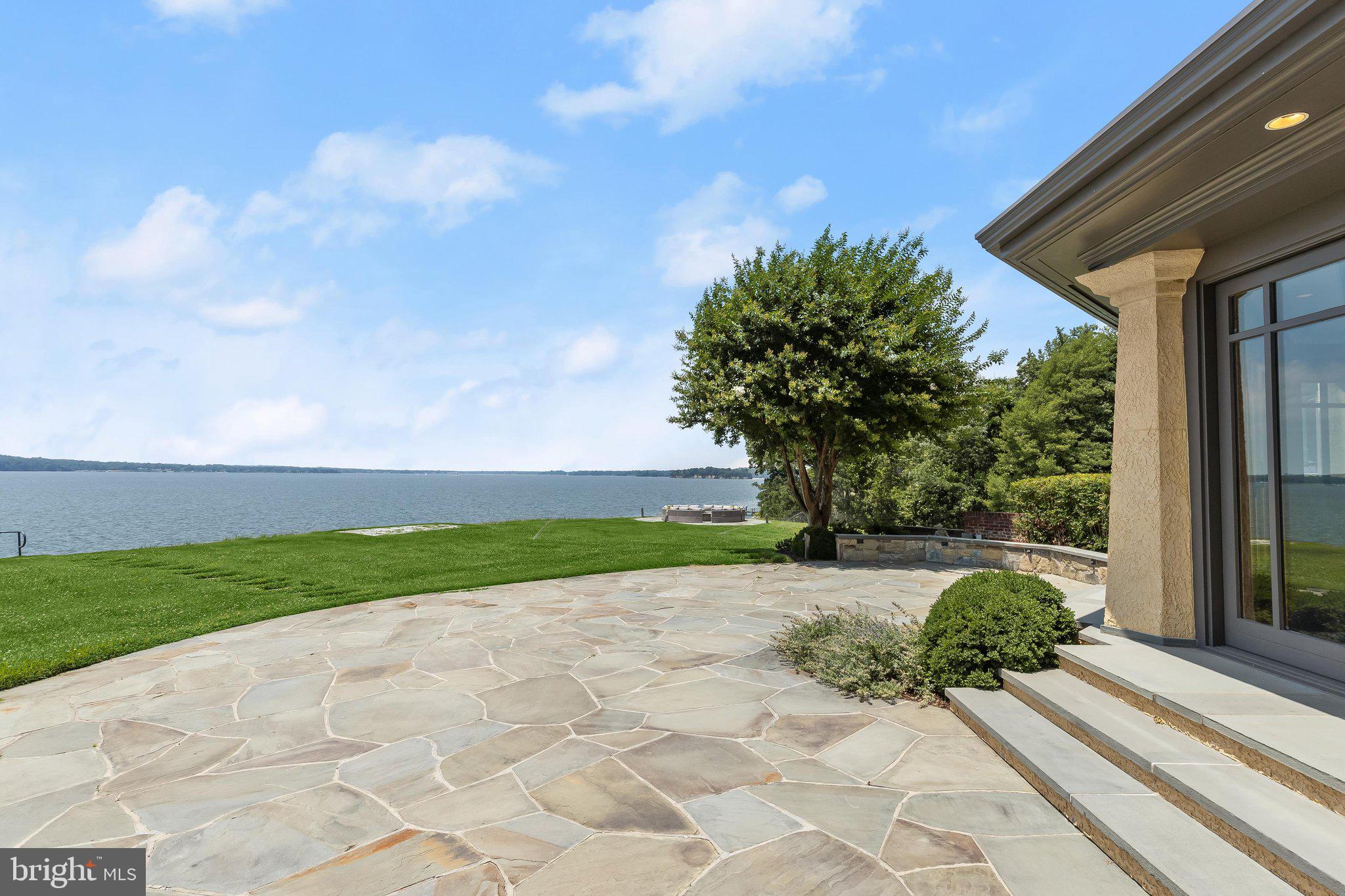 GIBSON ISLAND - Residential