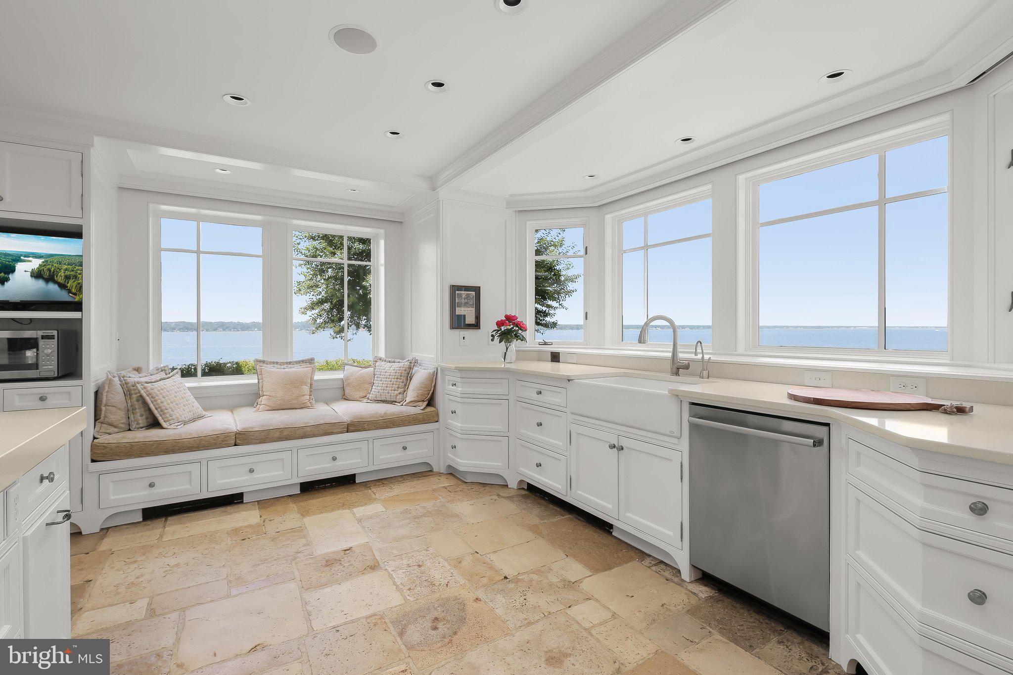 GIBSON ISLAND - Residential