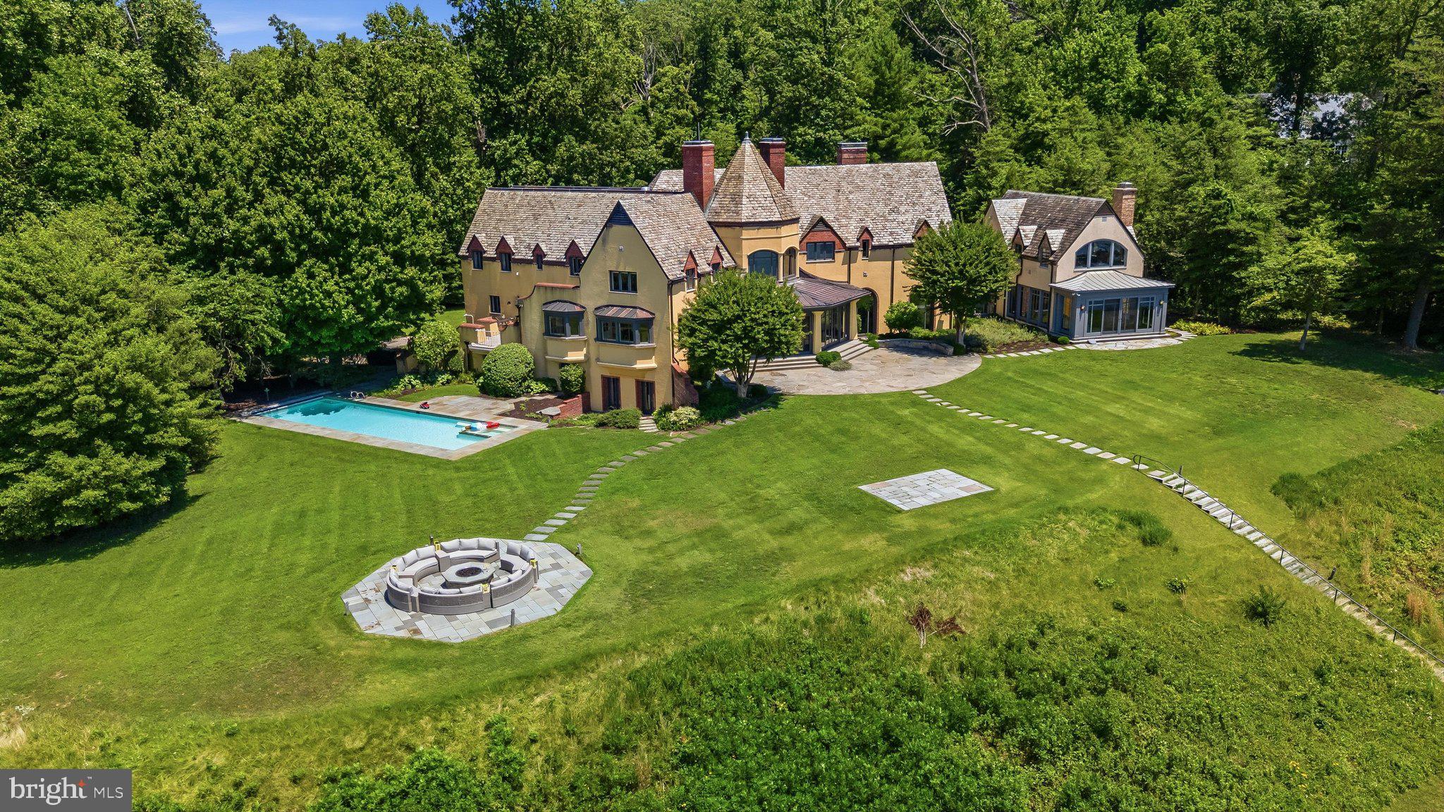 GIBSON ISLAND - Residential