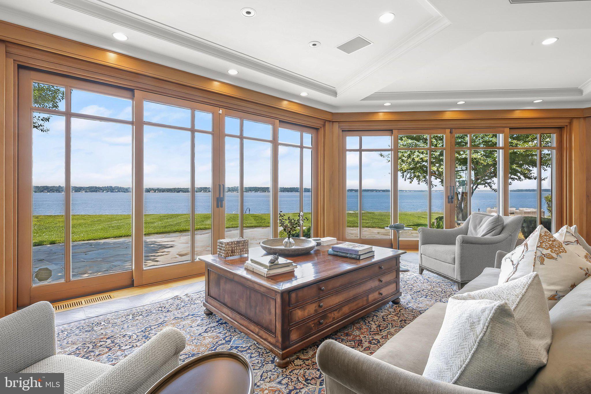 GIBSON ISLAND - Residential