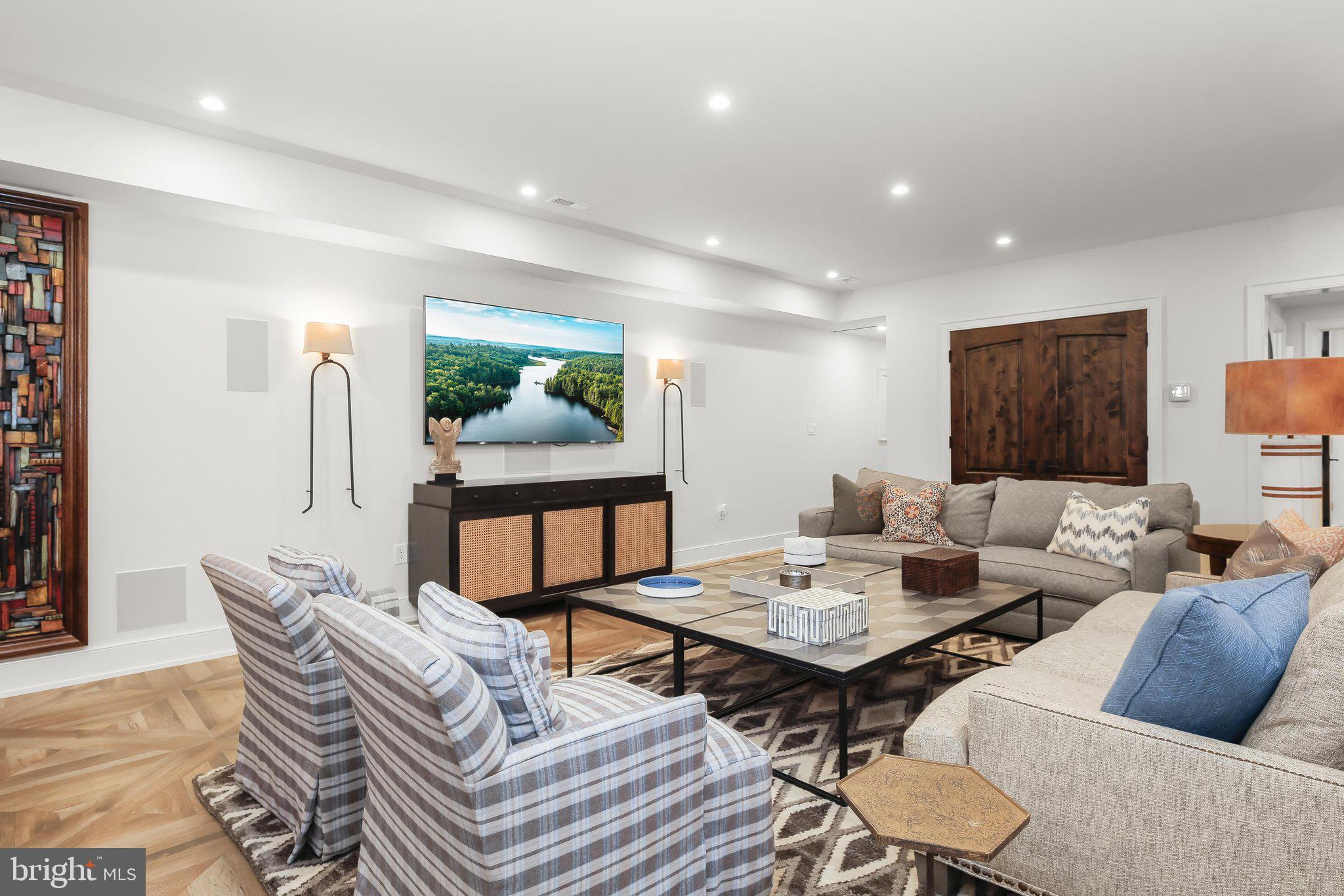 GIBSON ISLAND - Residential