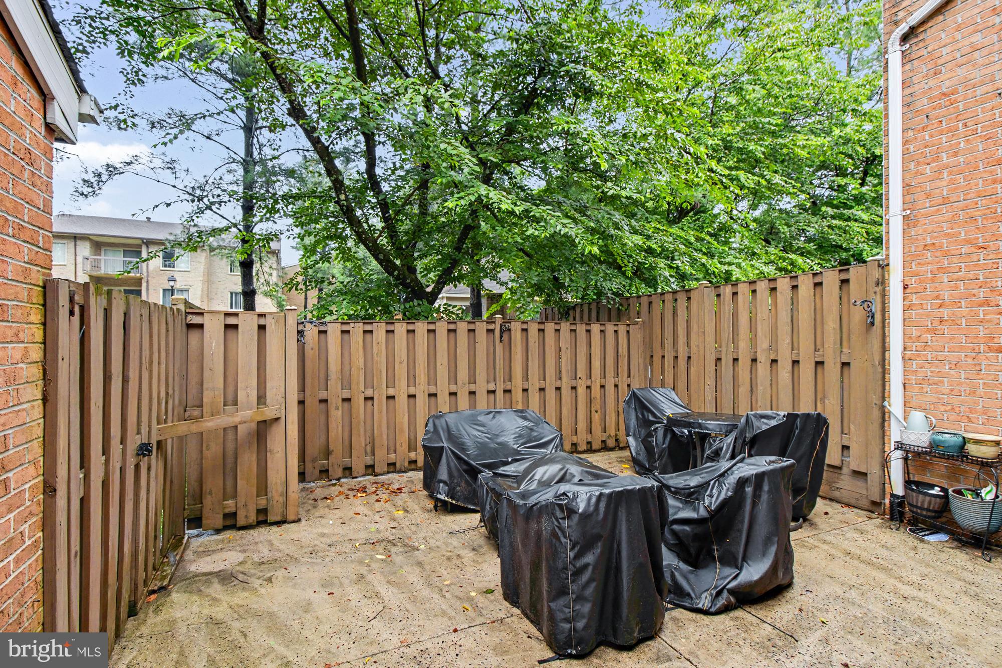 ANNEN WOODS - Residential
