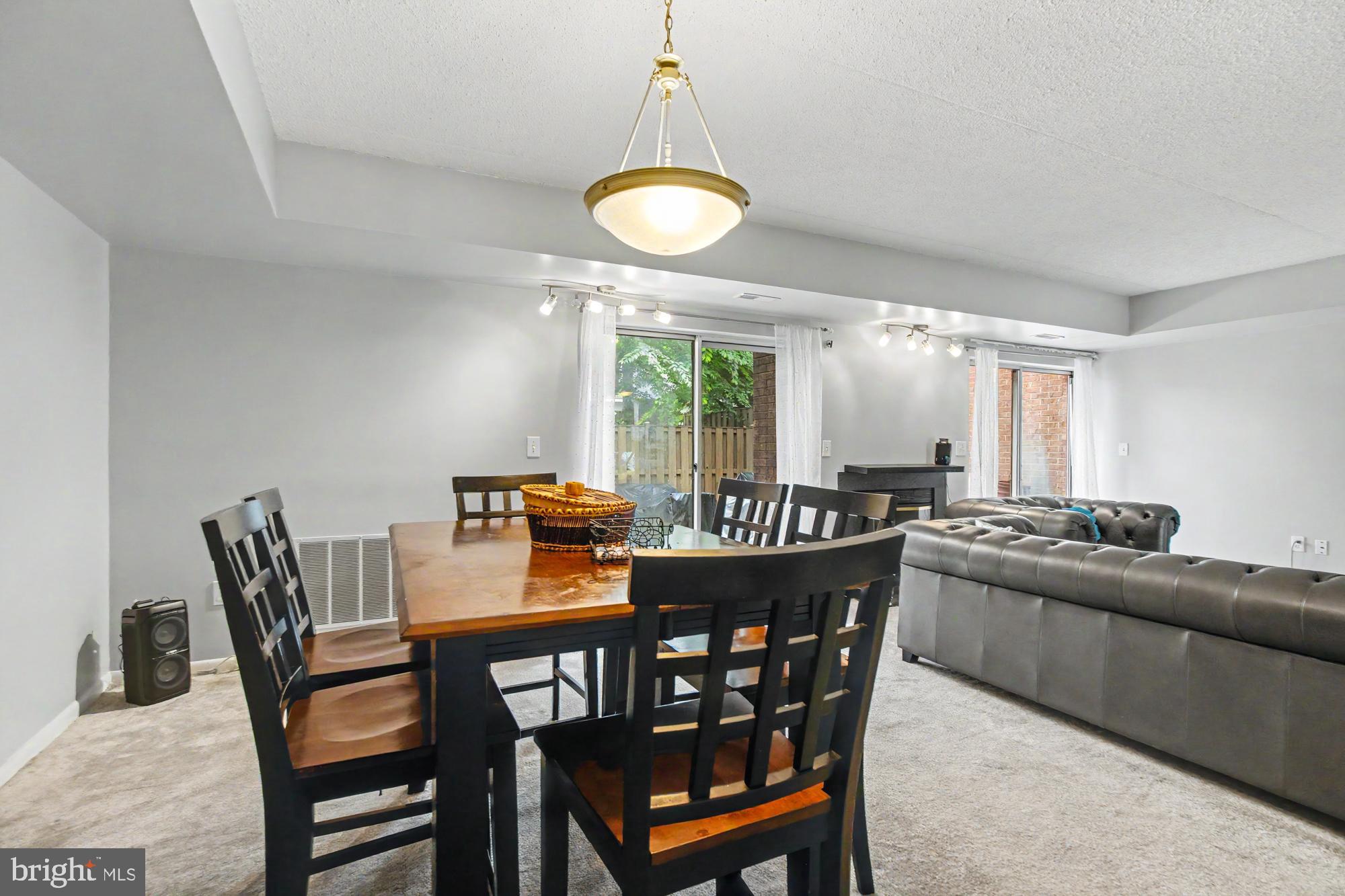 ANNEN WOODS - Residential