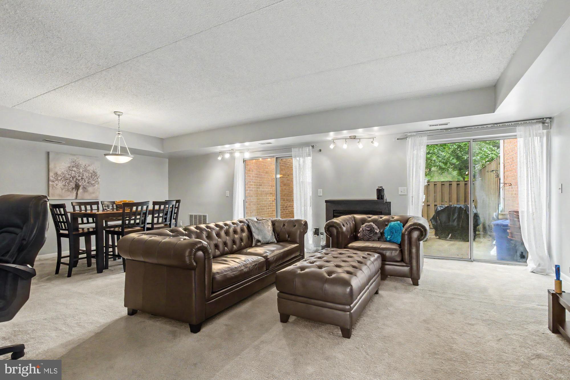 ANNEN WOODS - Residential