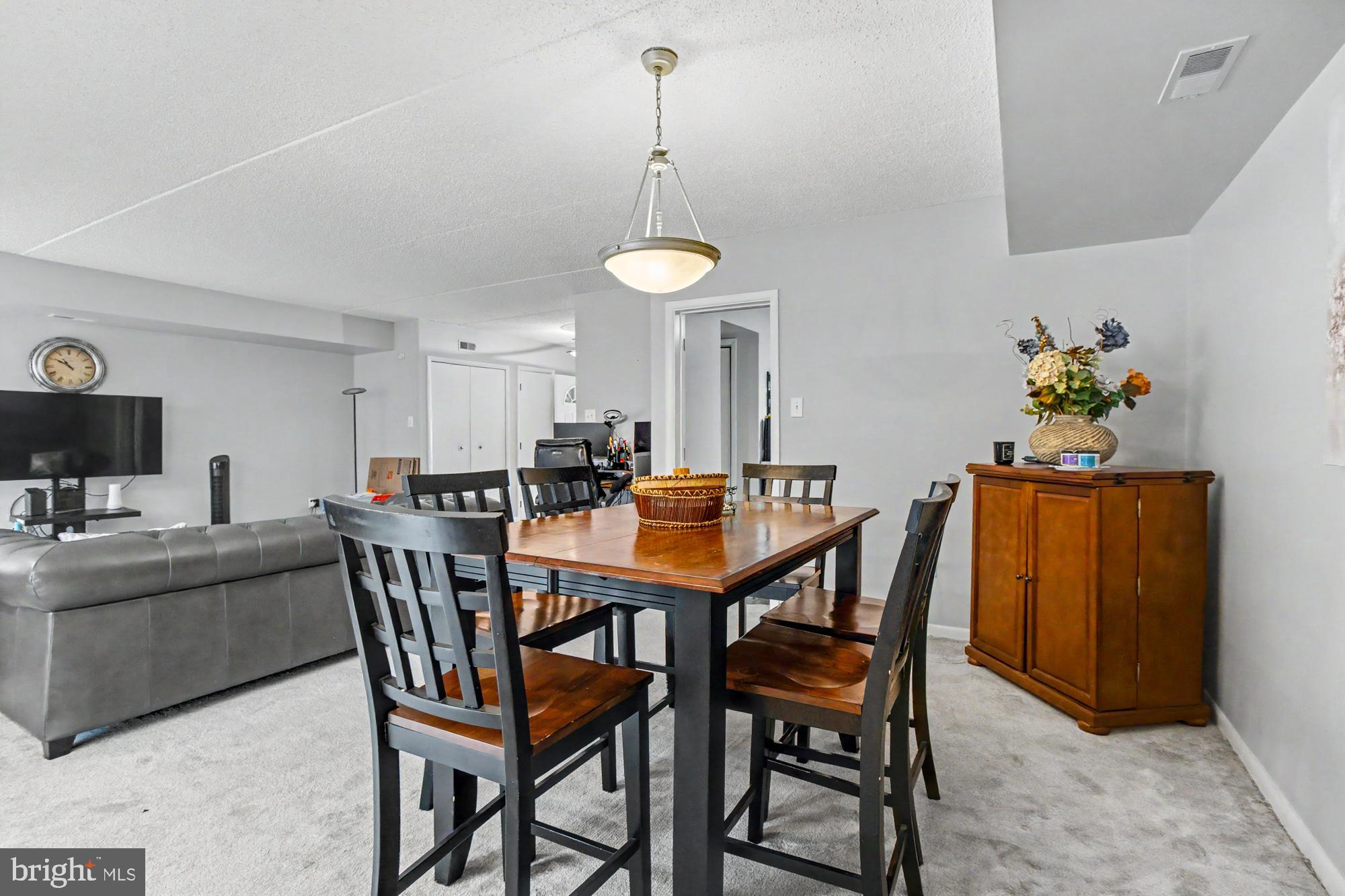 ANNEN WOODS - Residential
