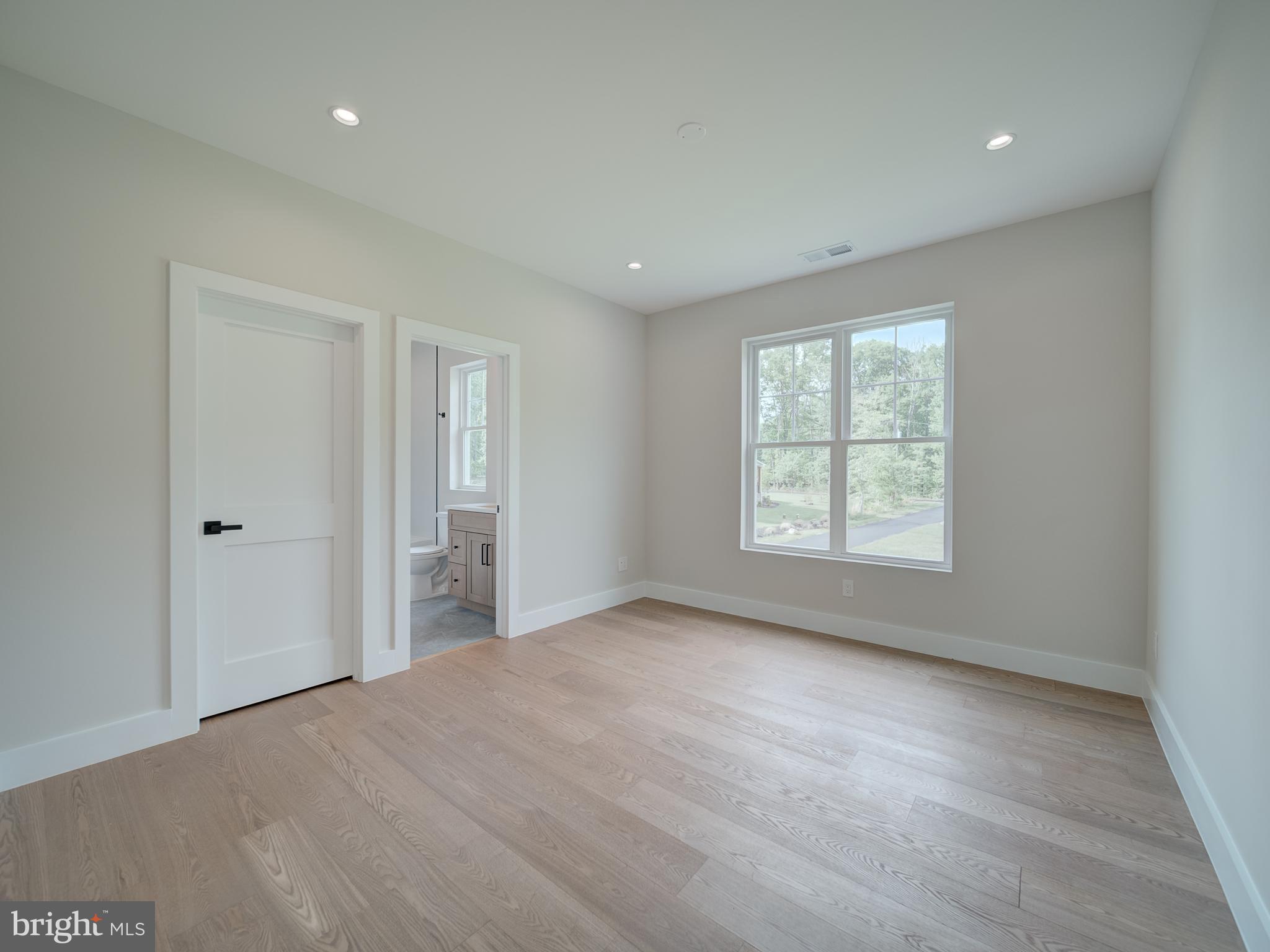 SHIRLEY GATE PARK - Residential