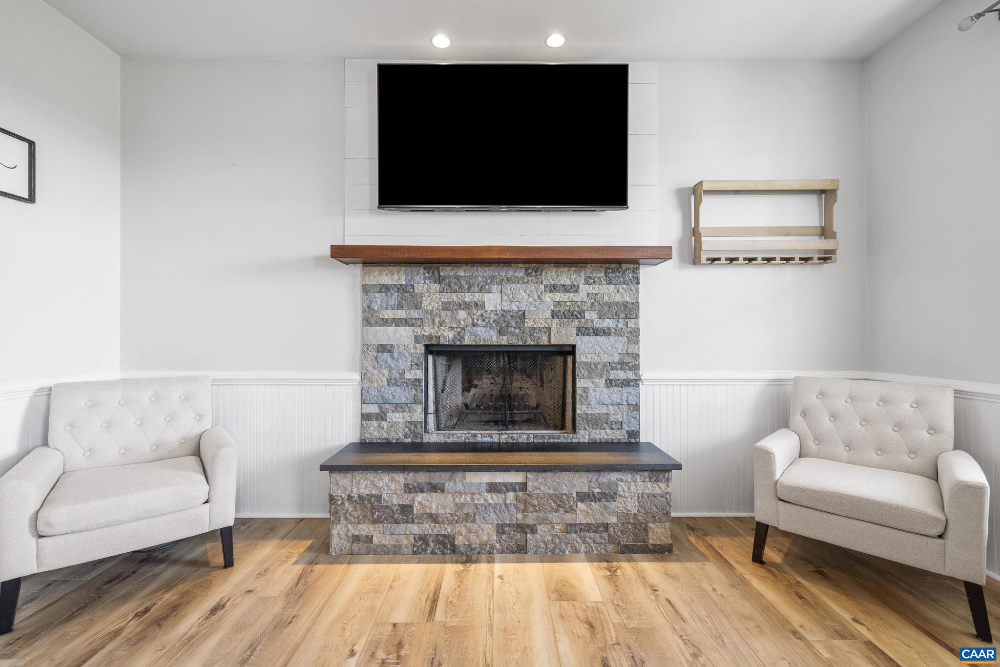 WEST RIVER MEADOWS - Residential