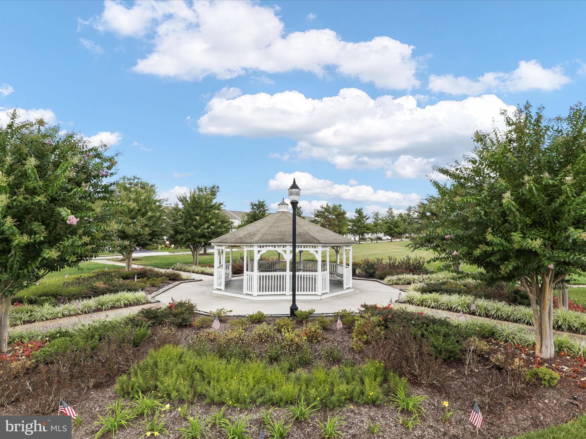 SPRING HILL - Residential