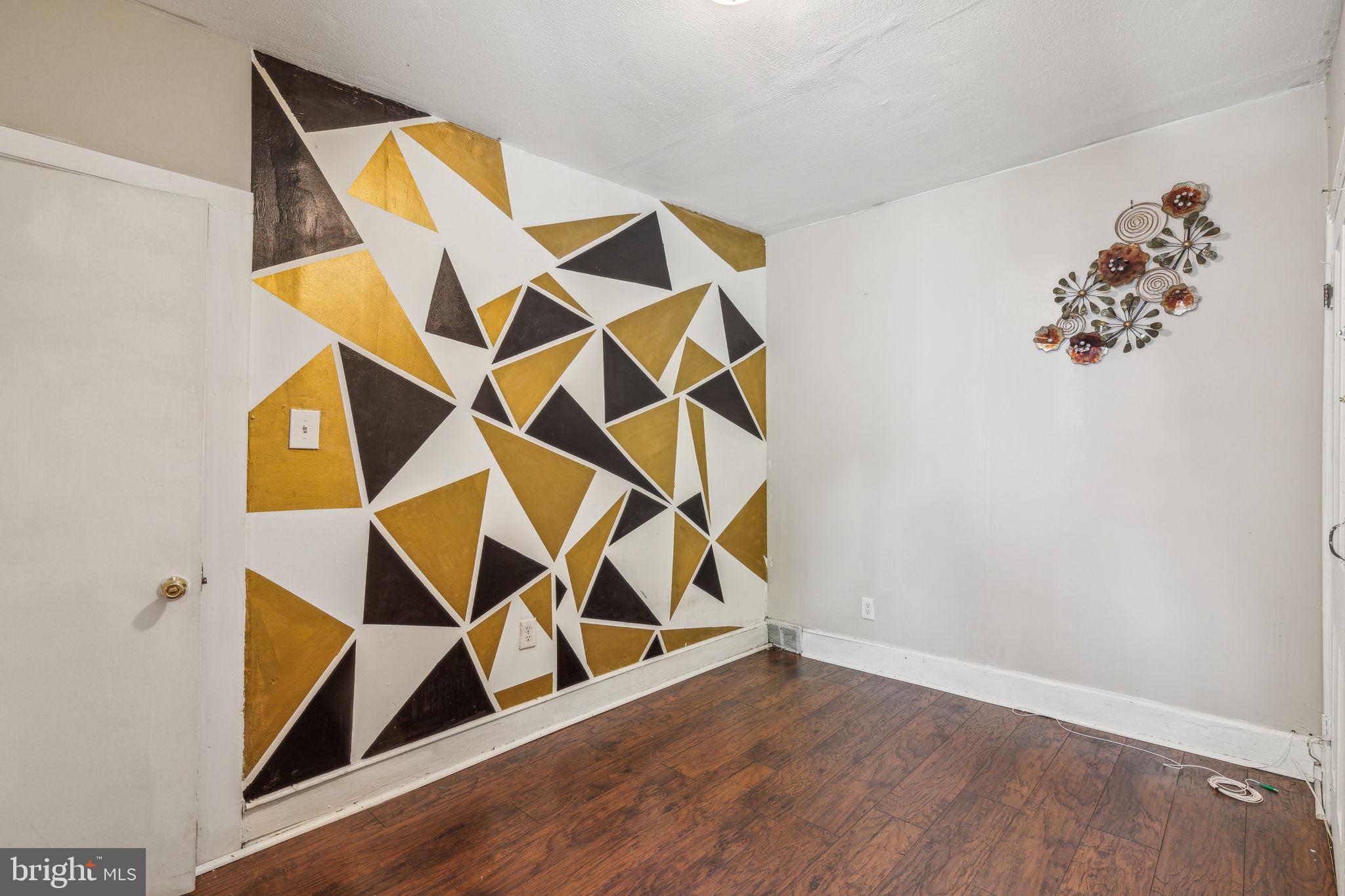 POINT BREEZE - Residential