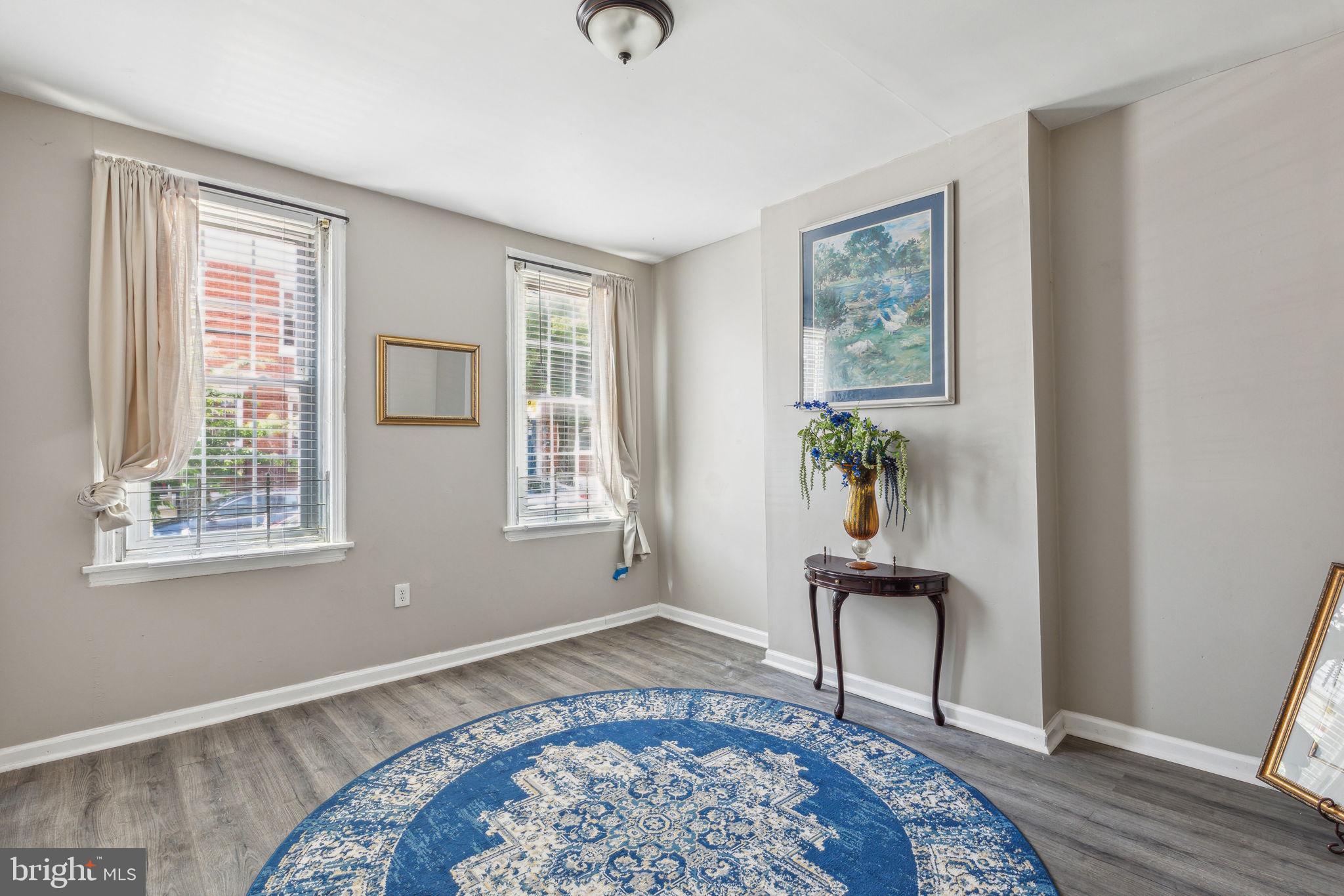 POINT BREEZE - Residential