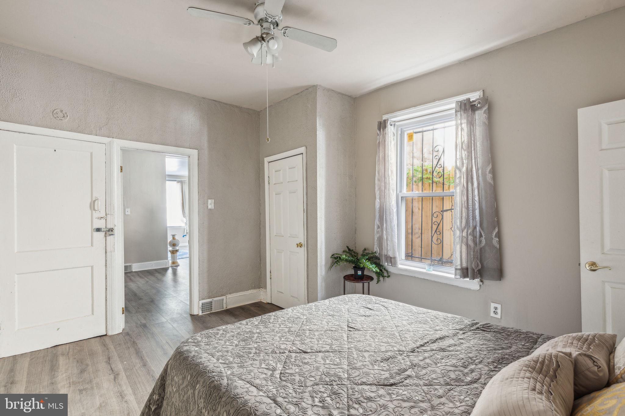 POINT BREEZE - Residential