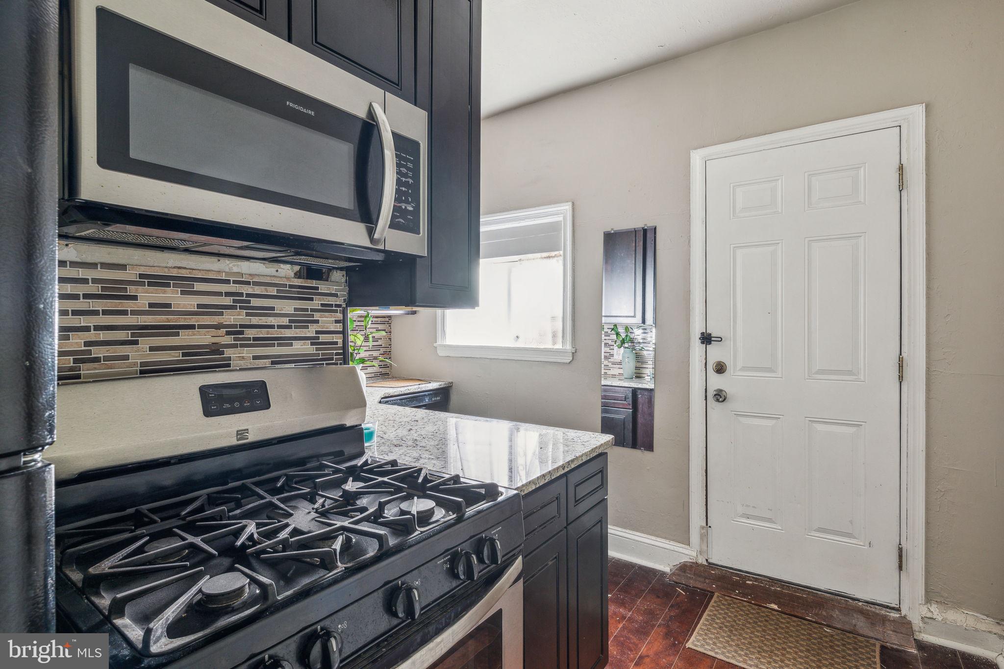 POINT BREEZE - Residential
