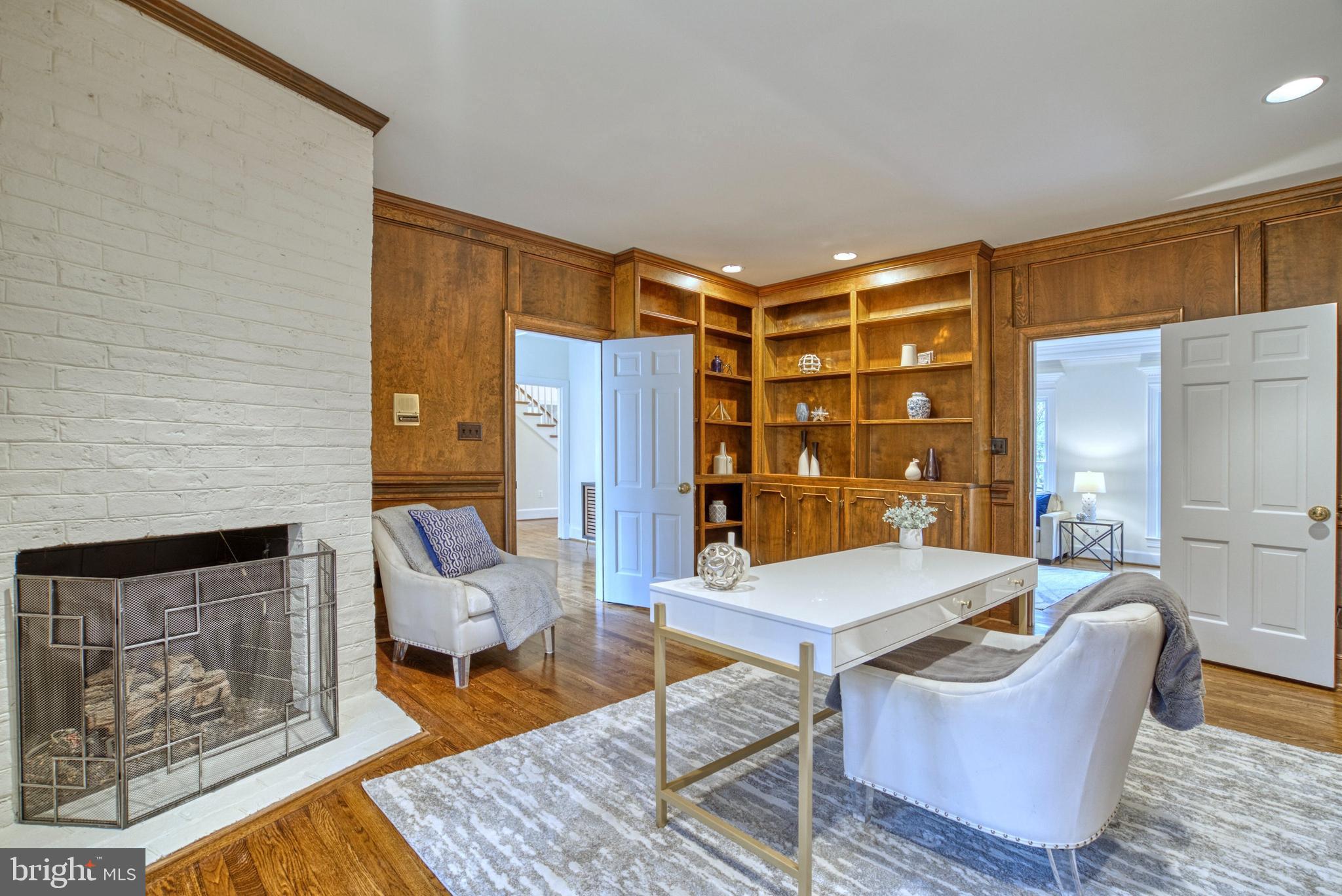 POTOMAC KNOLLS - Residential
