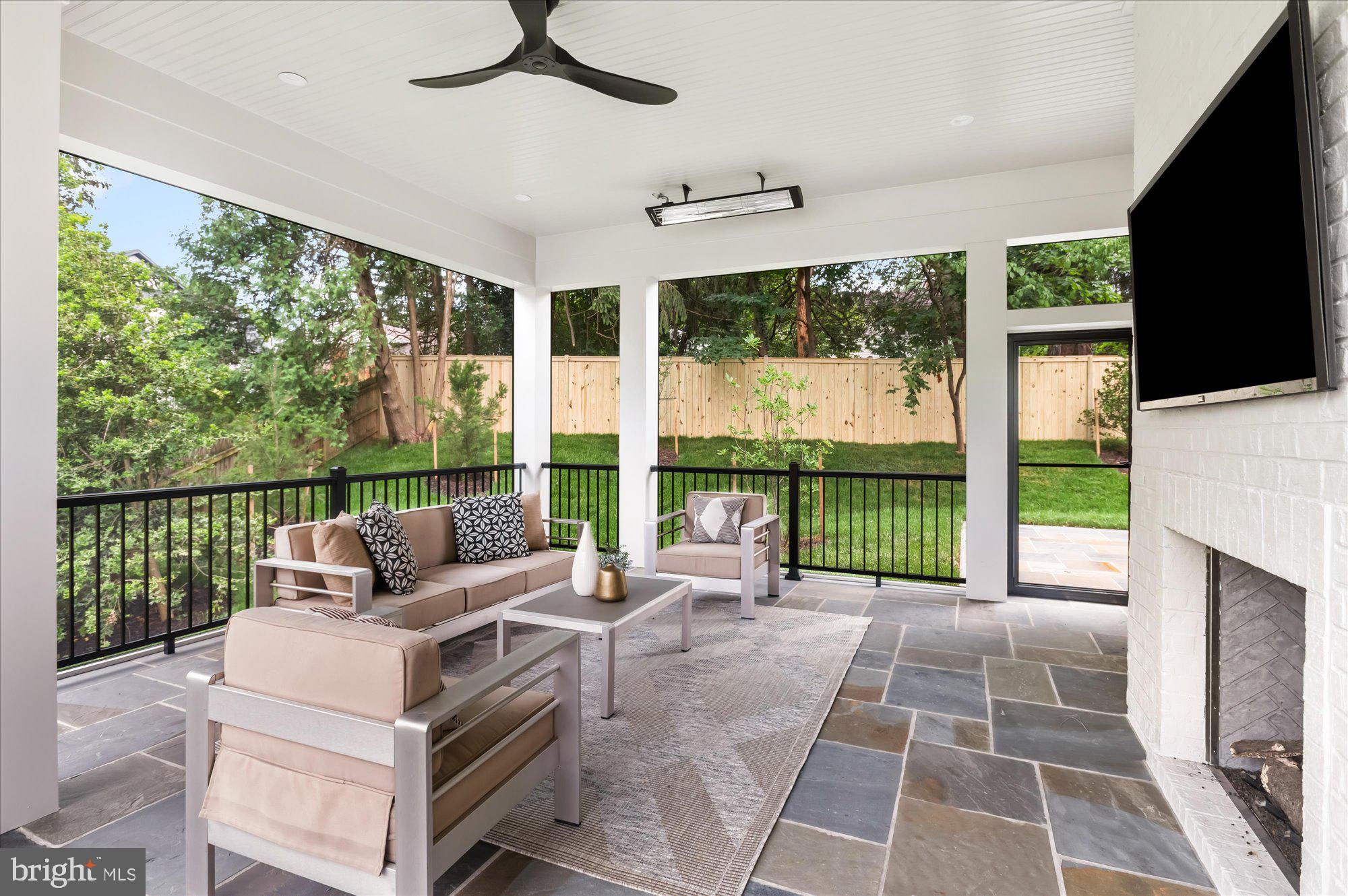 BROYHILL LANGLEY ESTATES - Residential