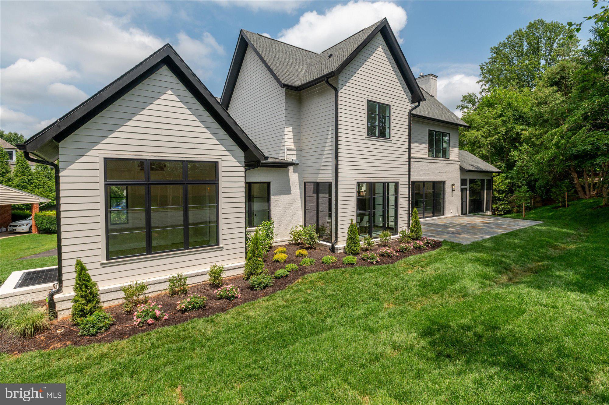 BROYHILL LANGLEY ESTATES - Residential