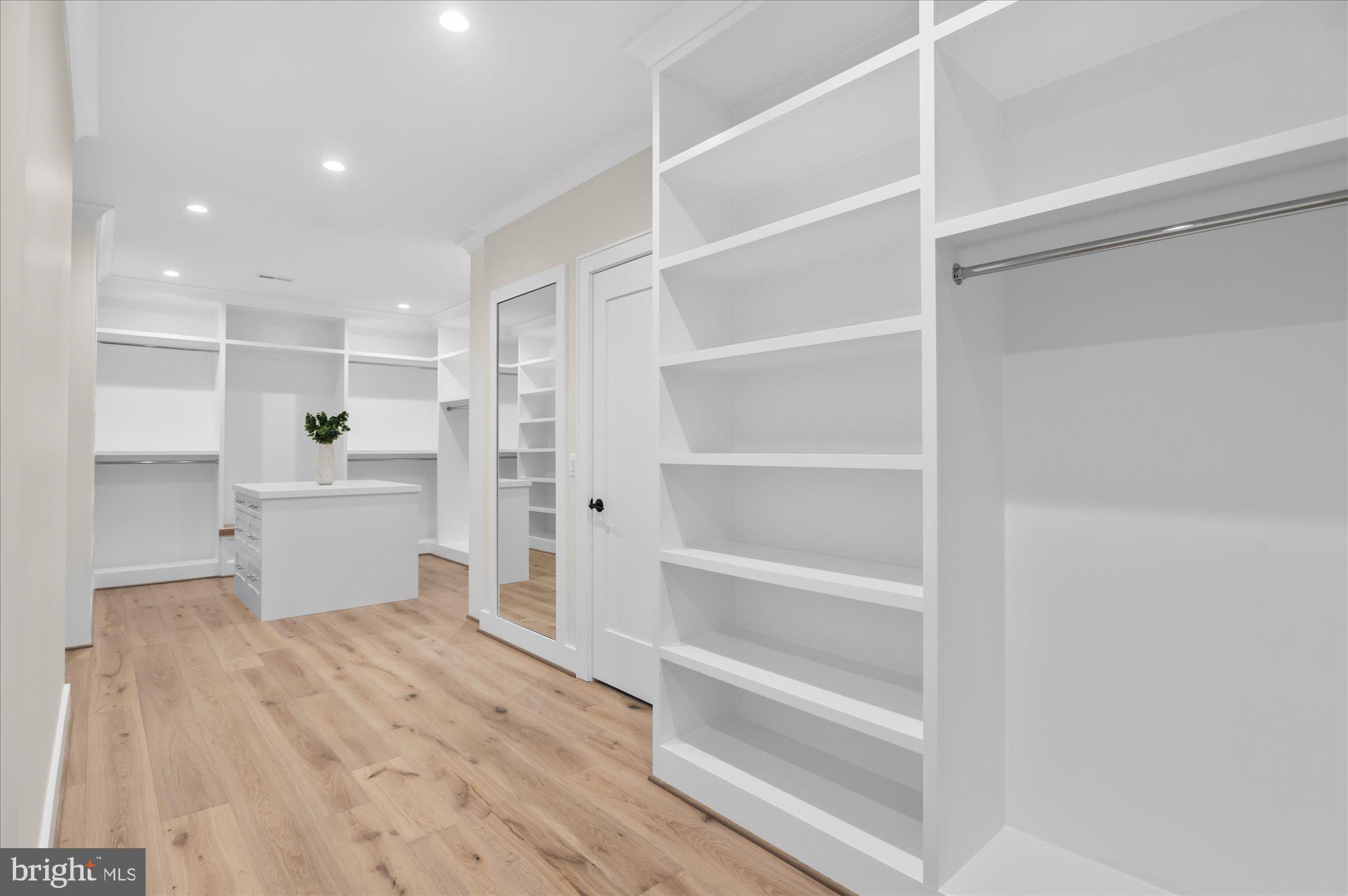 BROYHILL LANGLEY ESTATES - Residential