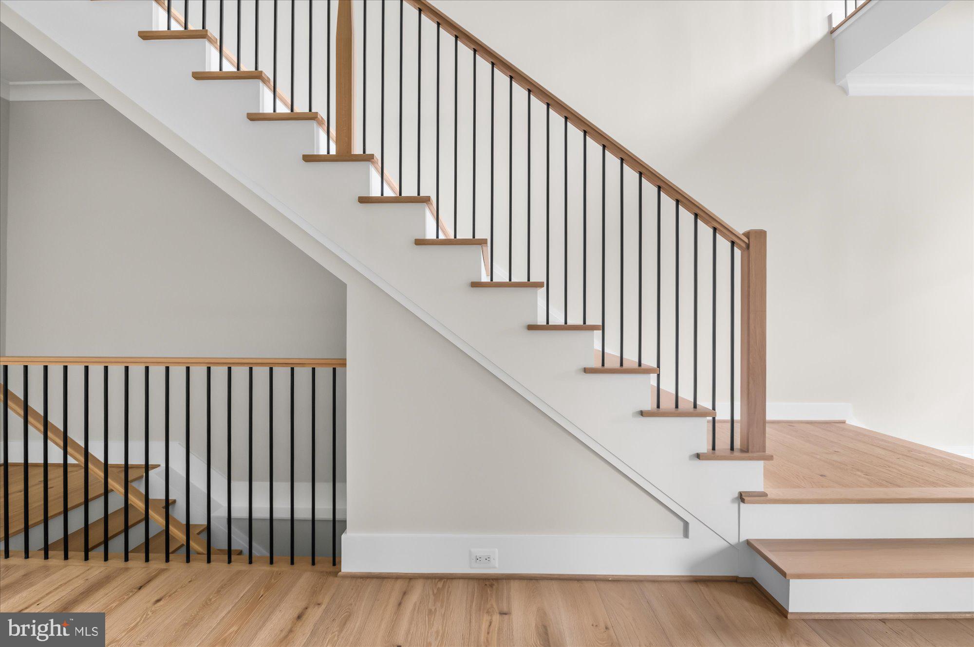 BROYHILL LANGLEY ESTATES - Residential