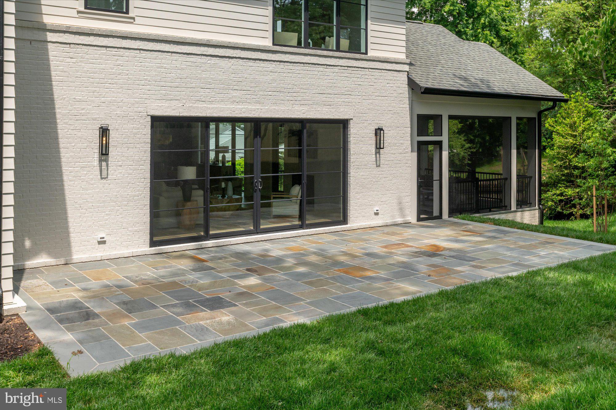 BROYHILL LANGLEY ESTATES - Residential