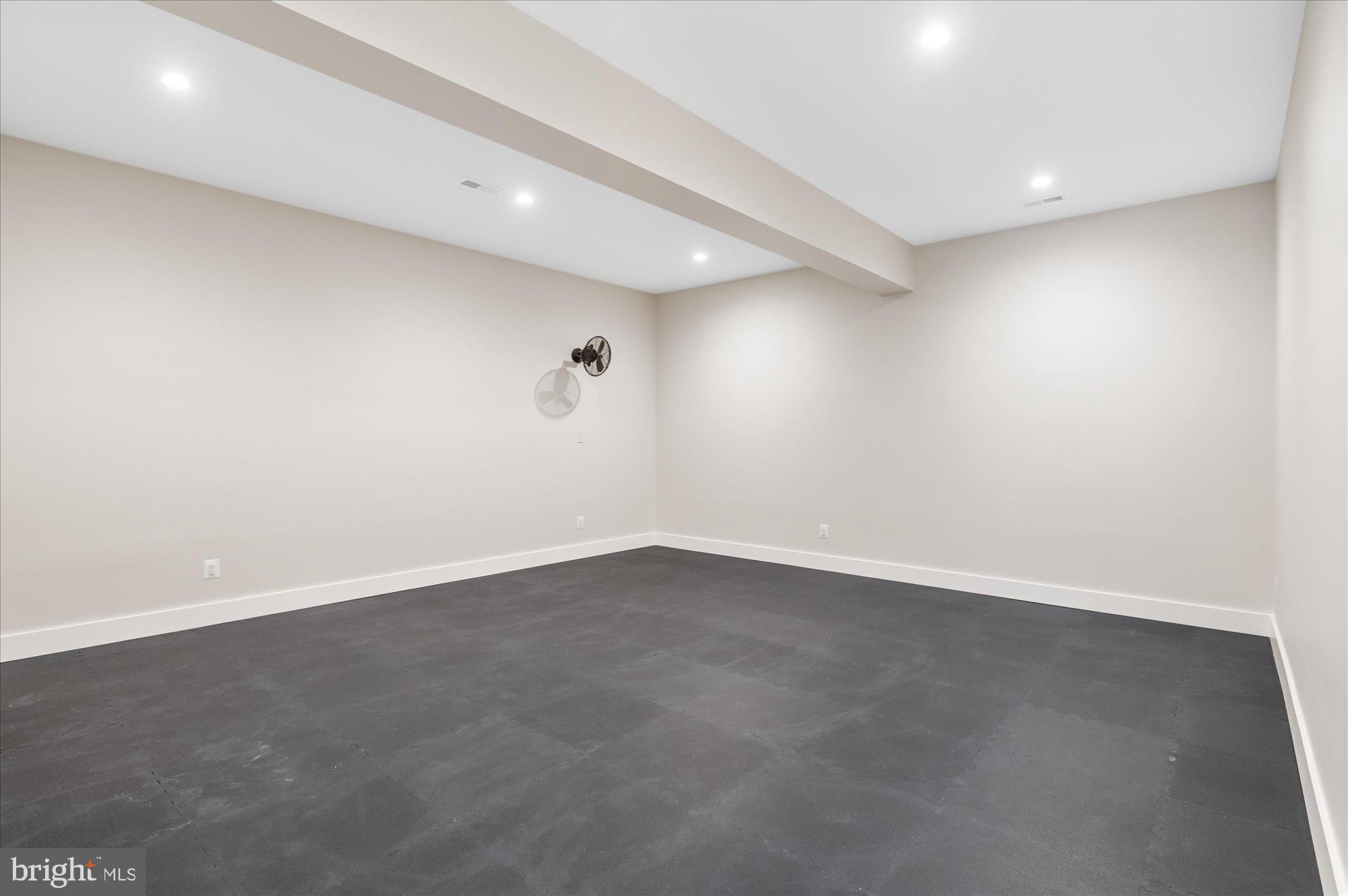 BROYHILL LANGLEY ESTATES - Residential