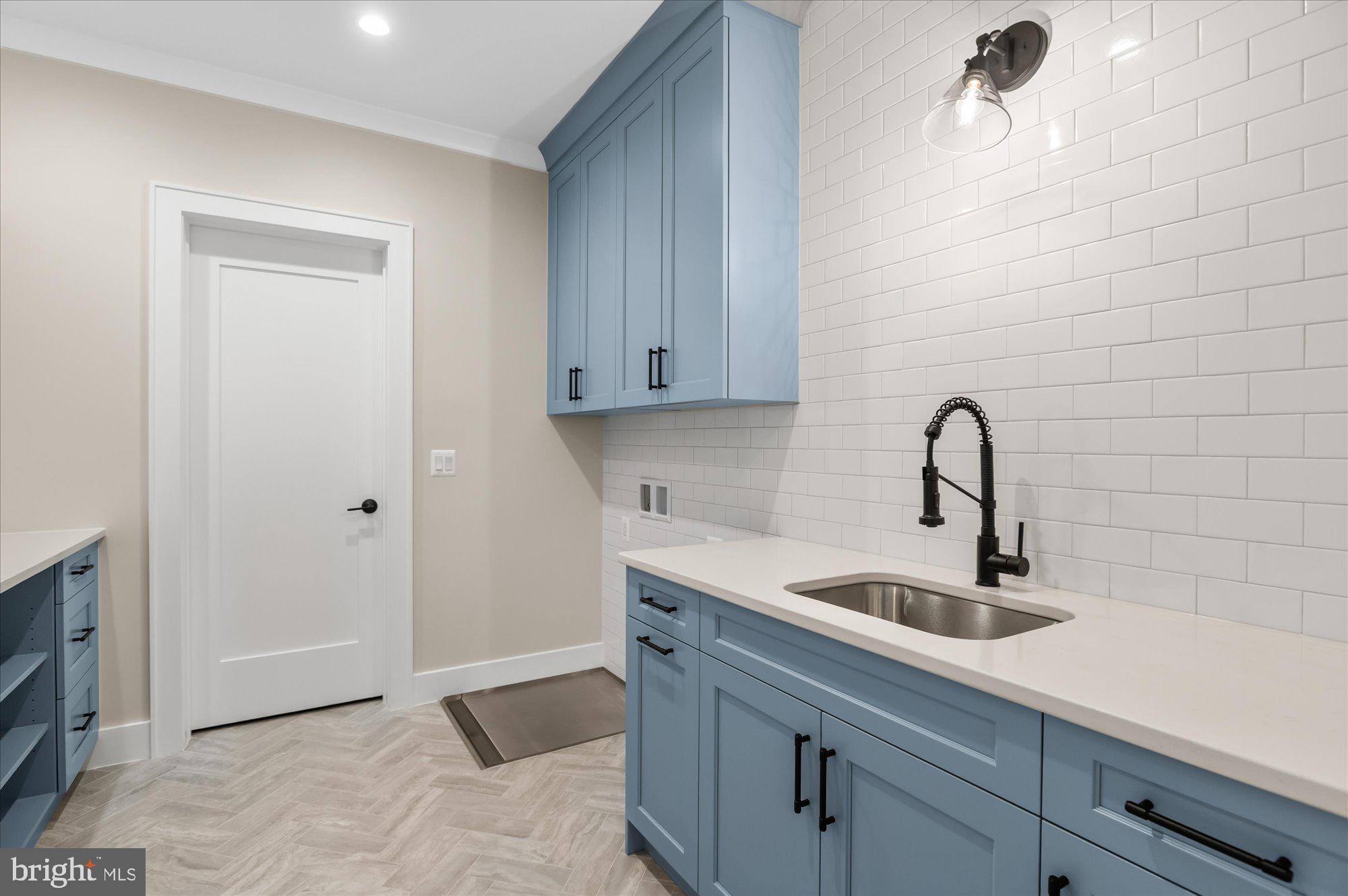 BROYHILL LANGLEY ESTATES - Residential
