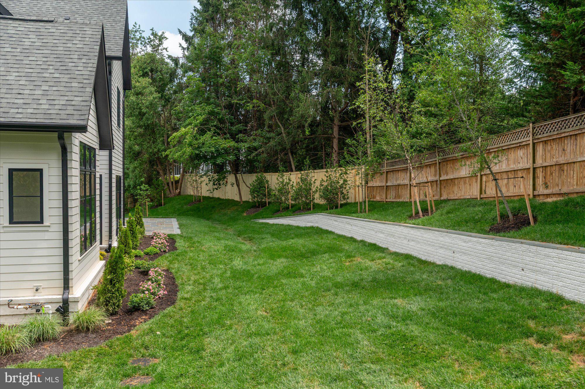 BROYHILL LANGLEY ESTATES - Residential