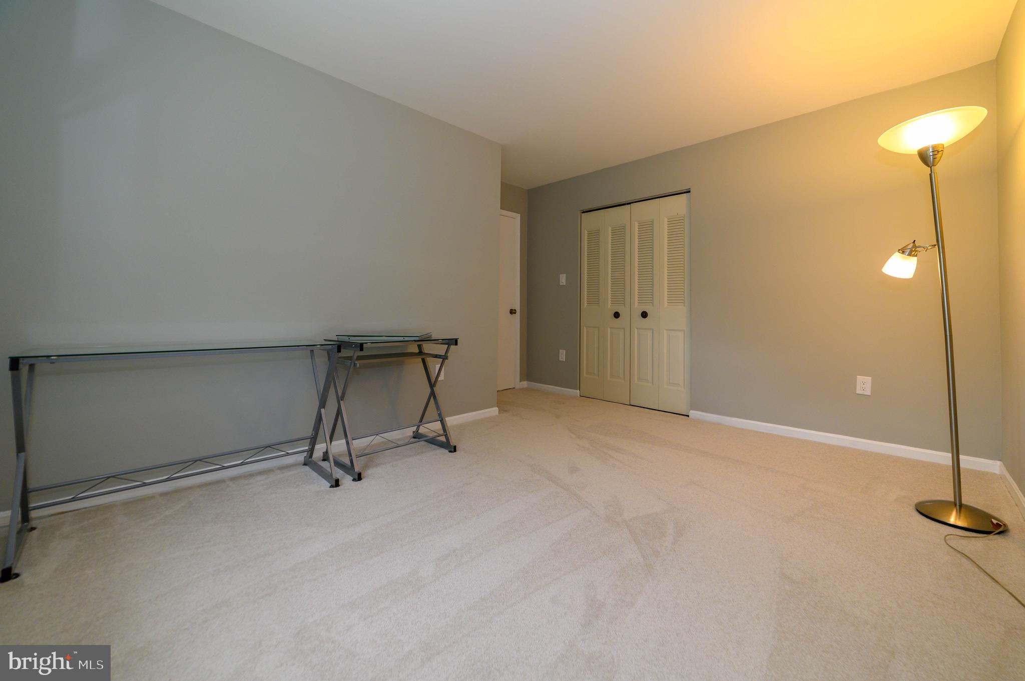 LAKEPOINTE - Residential