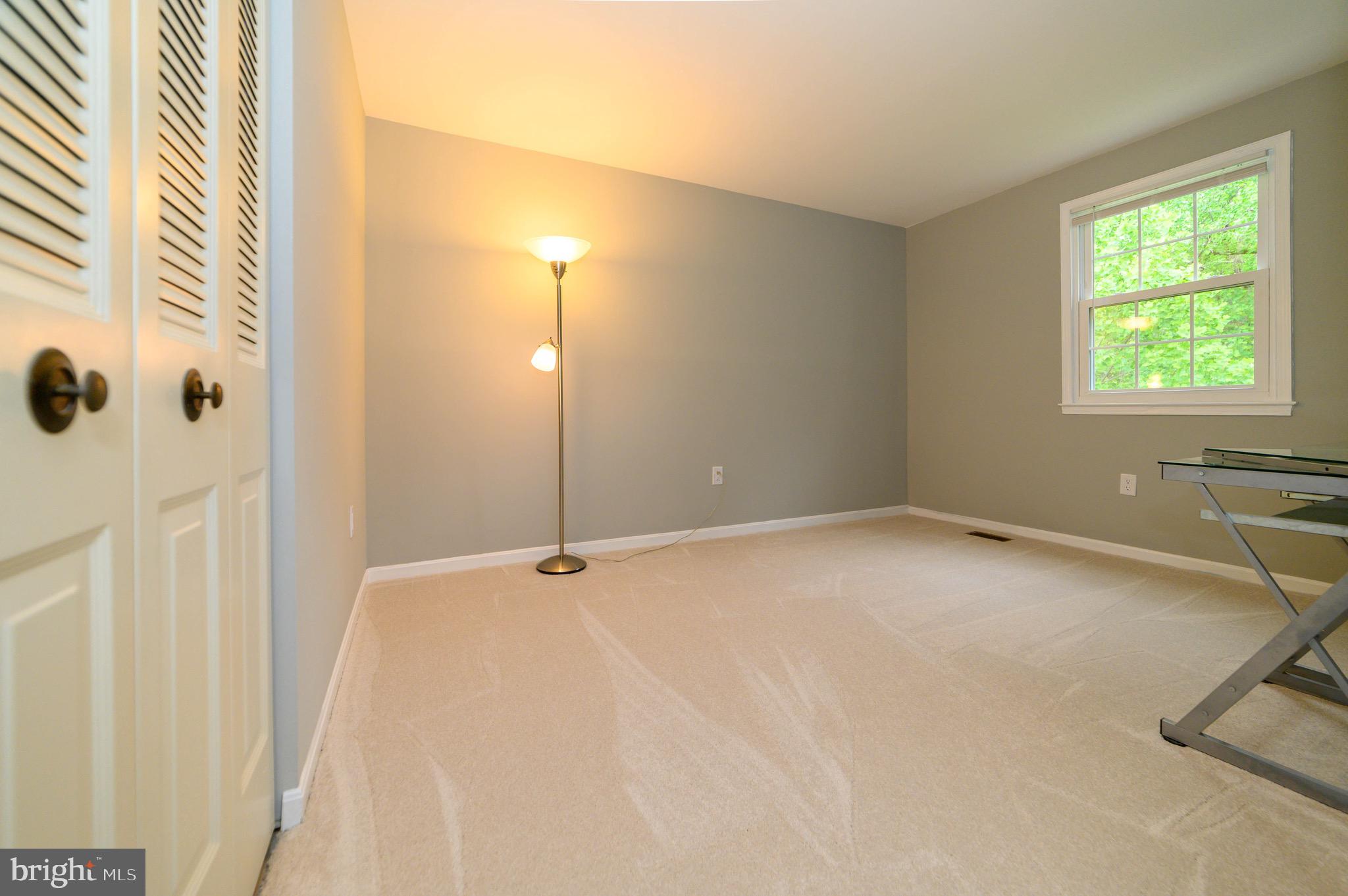 LAKEPOINTE - Residential