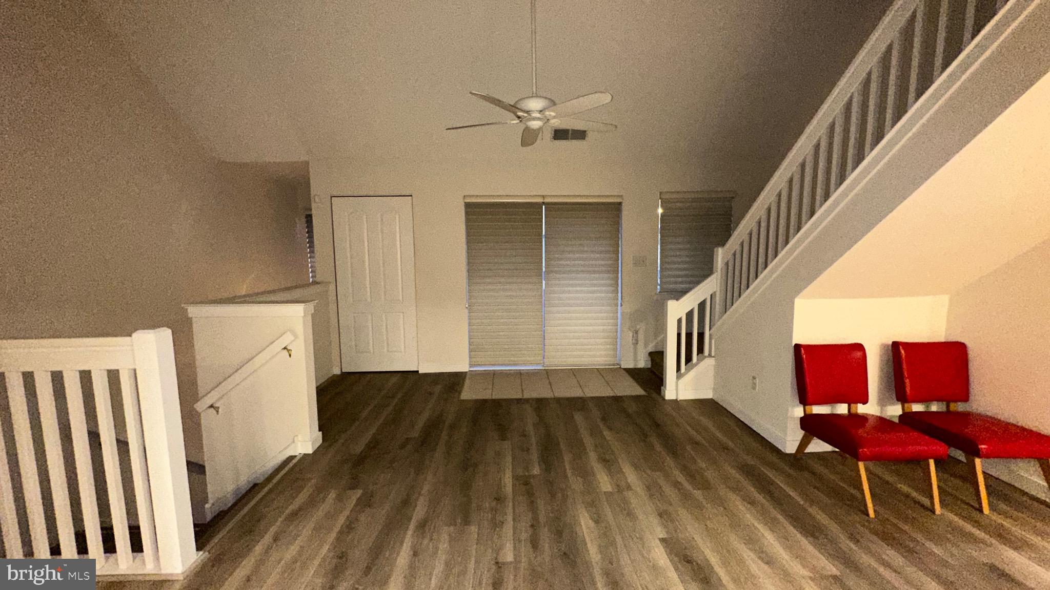 FOUNTAIN POINTE - Residential