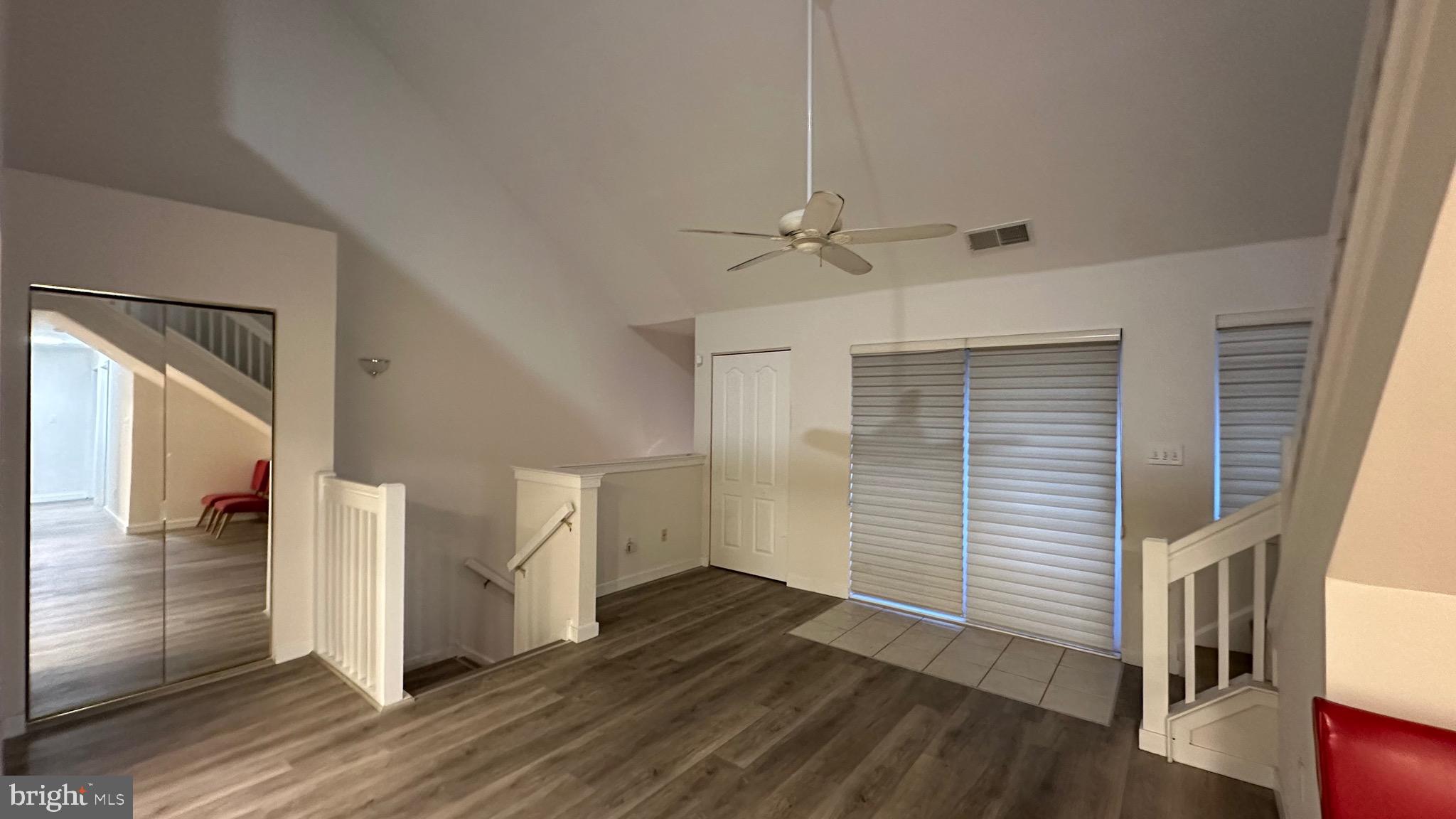 FOUNTAIN POINTE - Residential