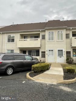 2 nd floor unit,  has a huge  loft, which is not included in Sq/ Ft
The lowest price in the condo !
 Leasing of units isn't permitted at Fountain Pointe !
Look no further, your client will not be disappointed !