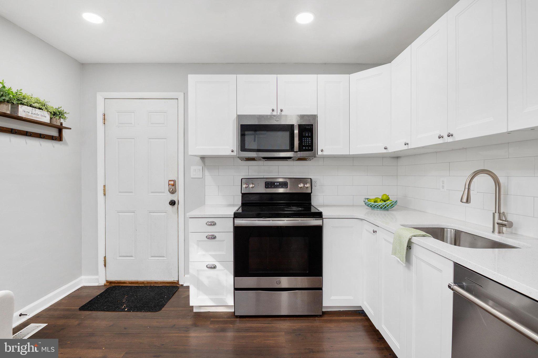 EASTON - Residential