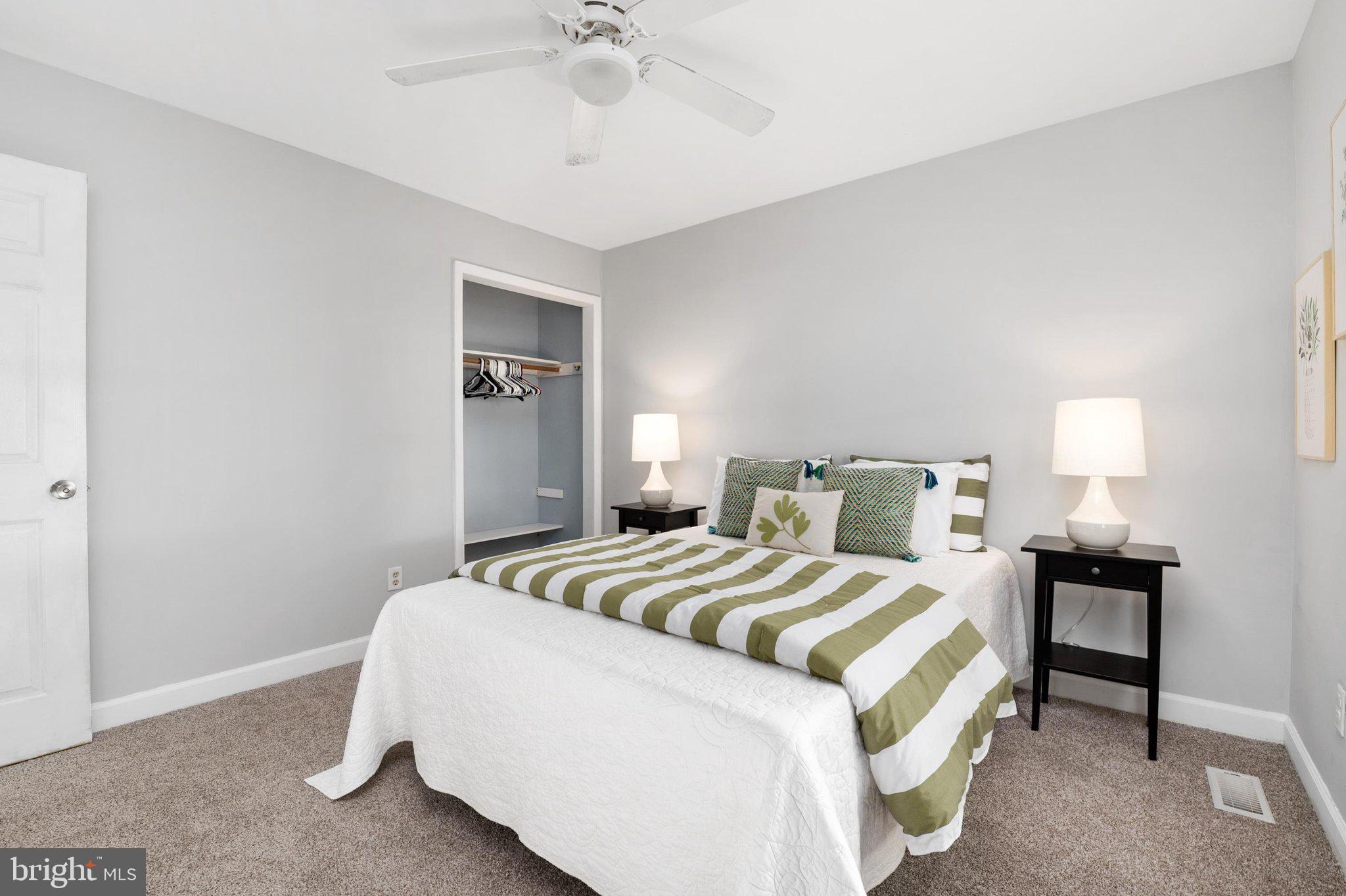 EASTON - Residential