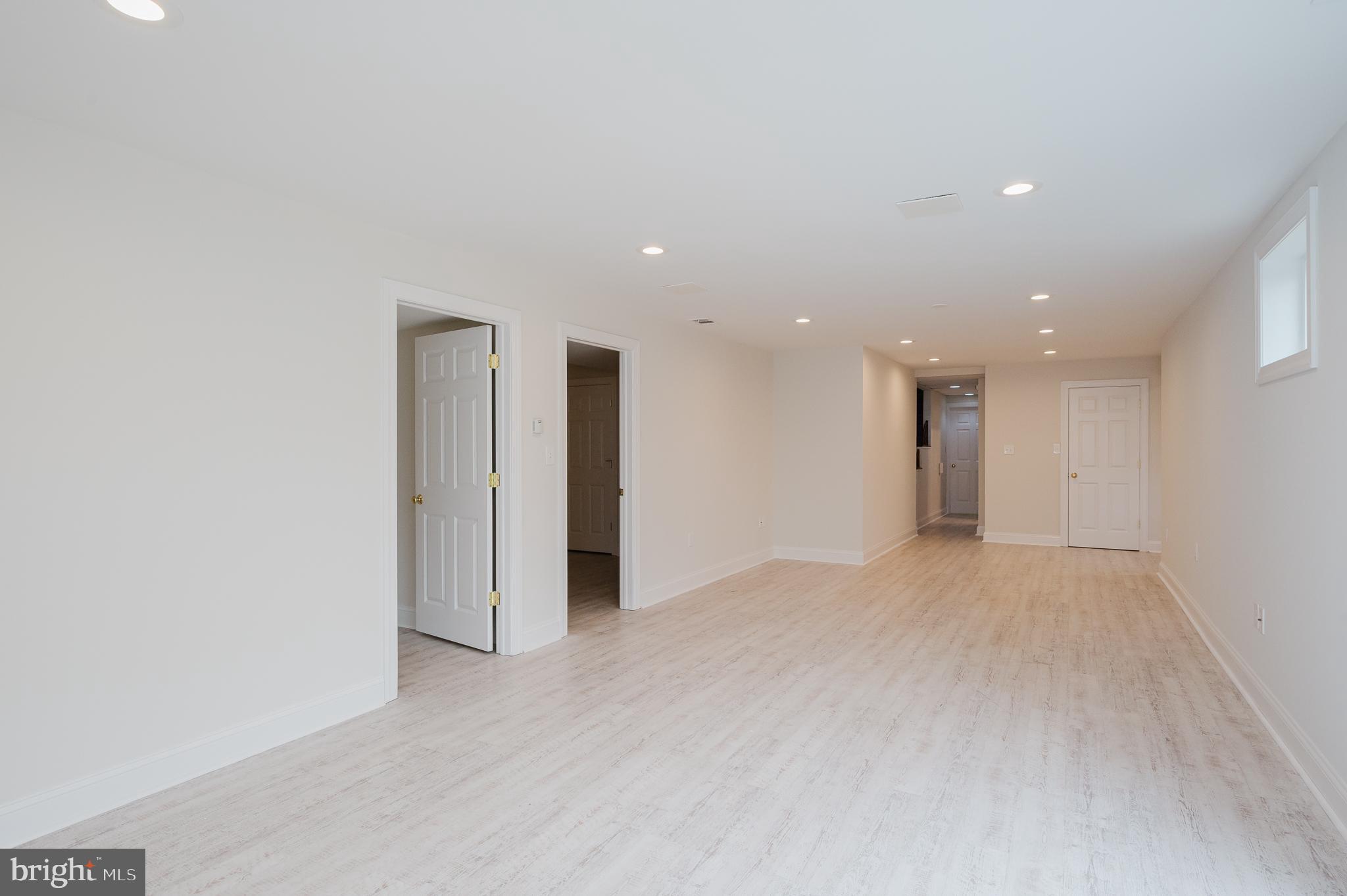 CROSS COUNTRY ESTATES - Residential