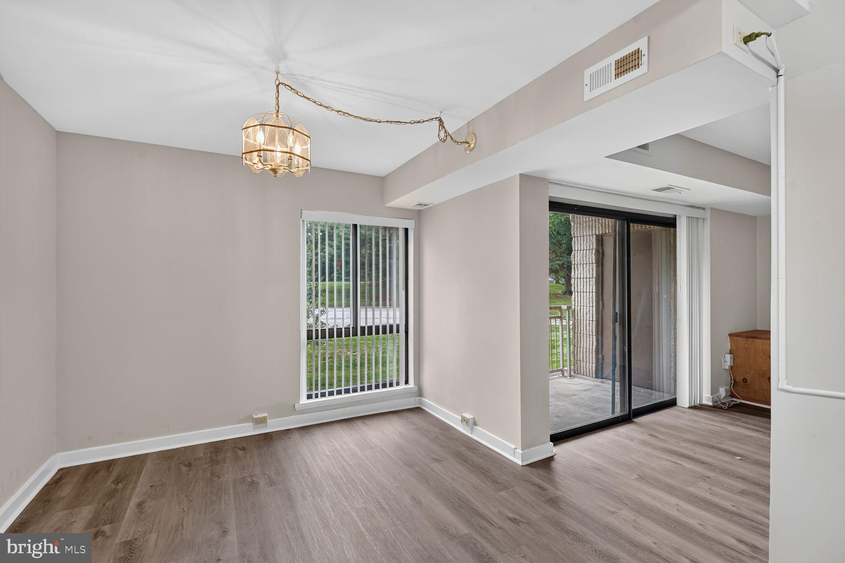 TREOVER CONDOMINIUM - Residential