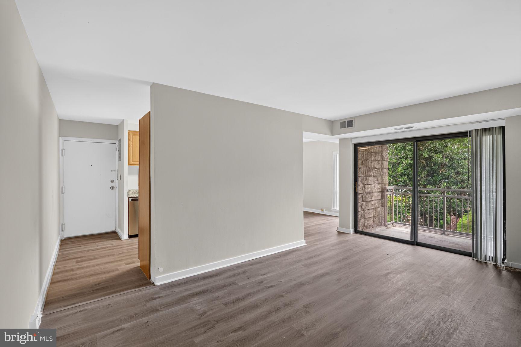 TREOVER CONDOMINIUM - Residential