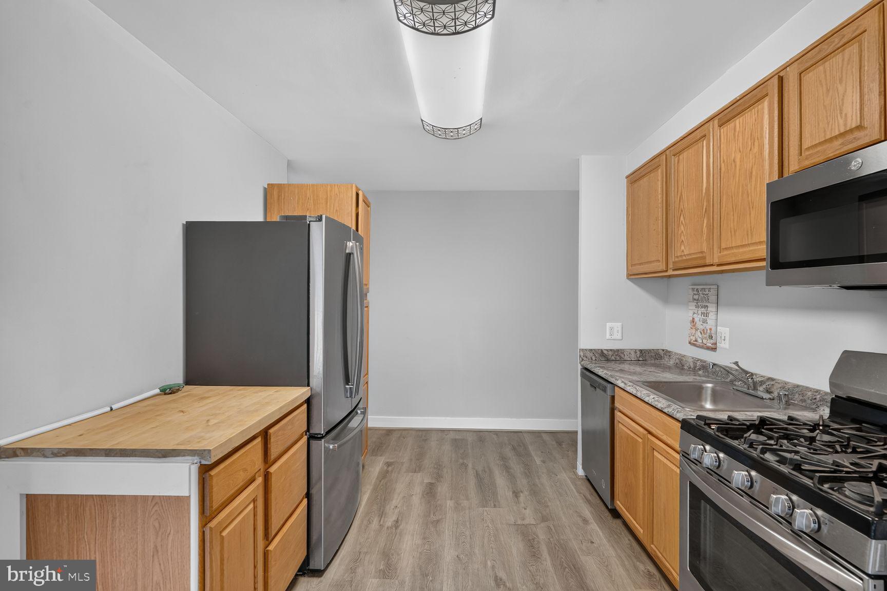 TREOVER CONDOMINIUM - Residential