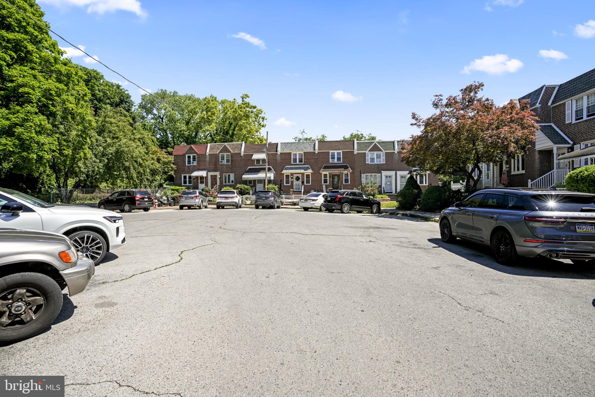 GERMANTOWN (EAST) - Residential