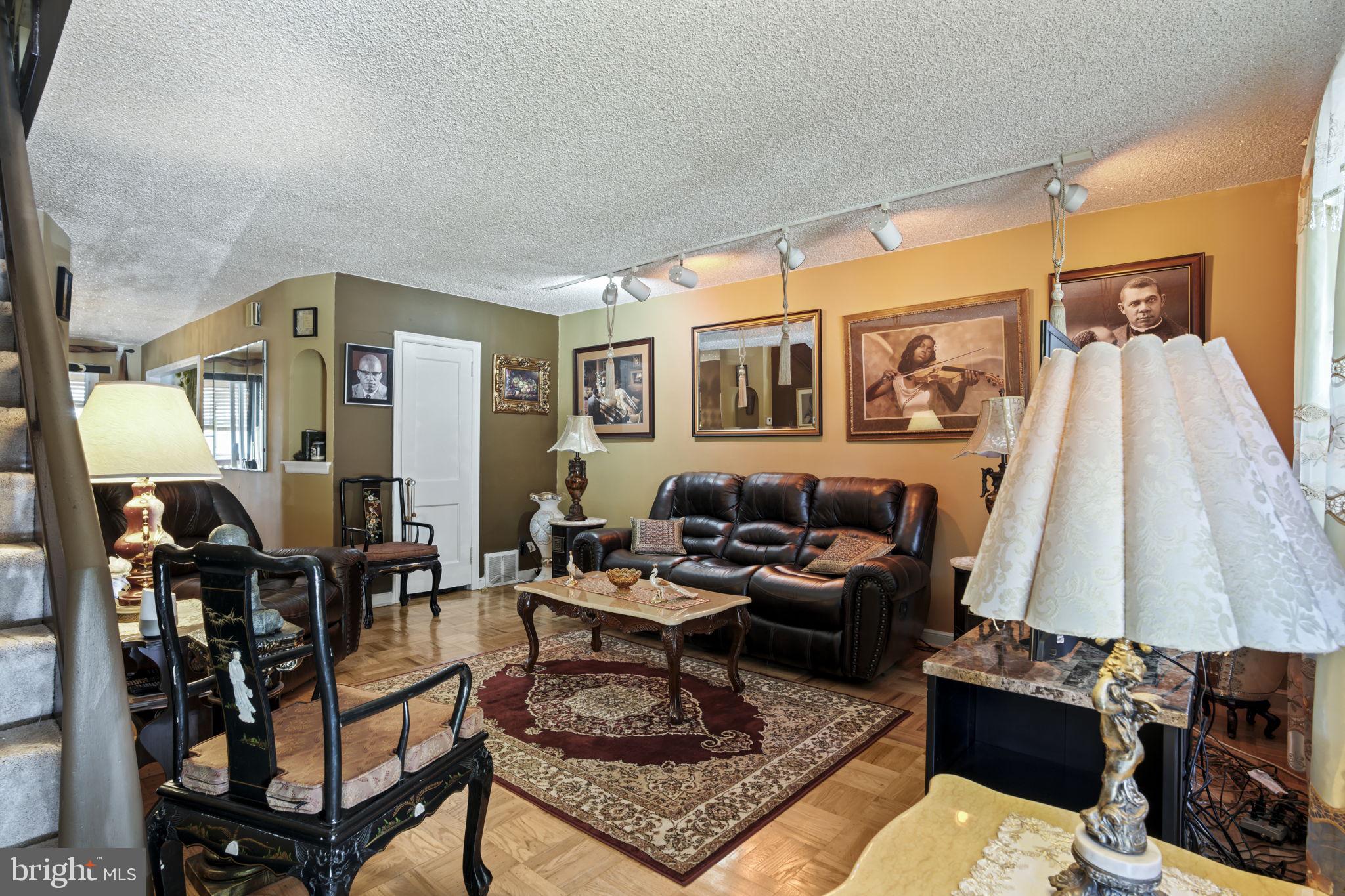 GERMANTOWN (EAST) - Residential