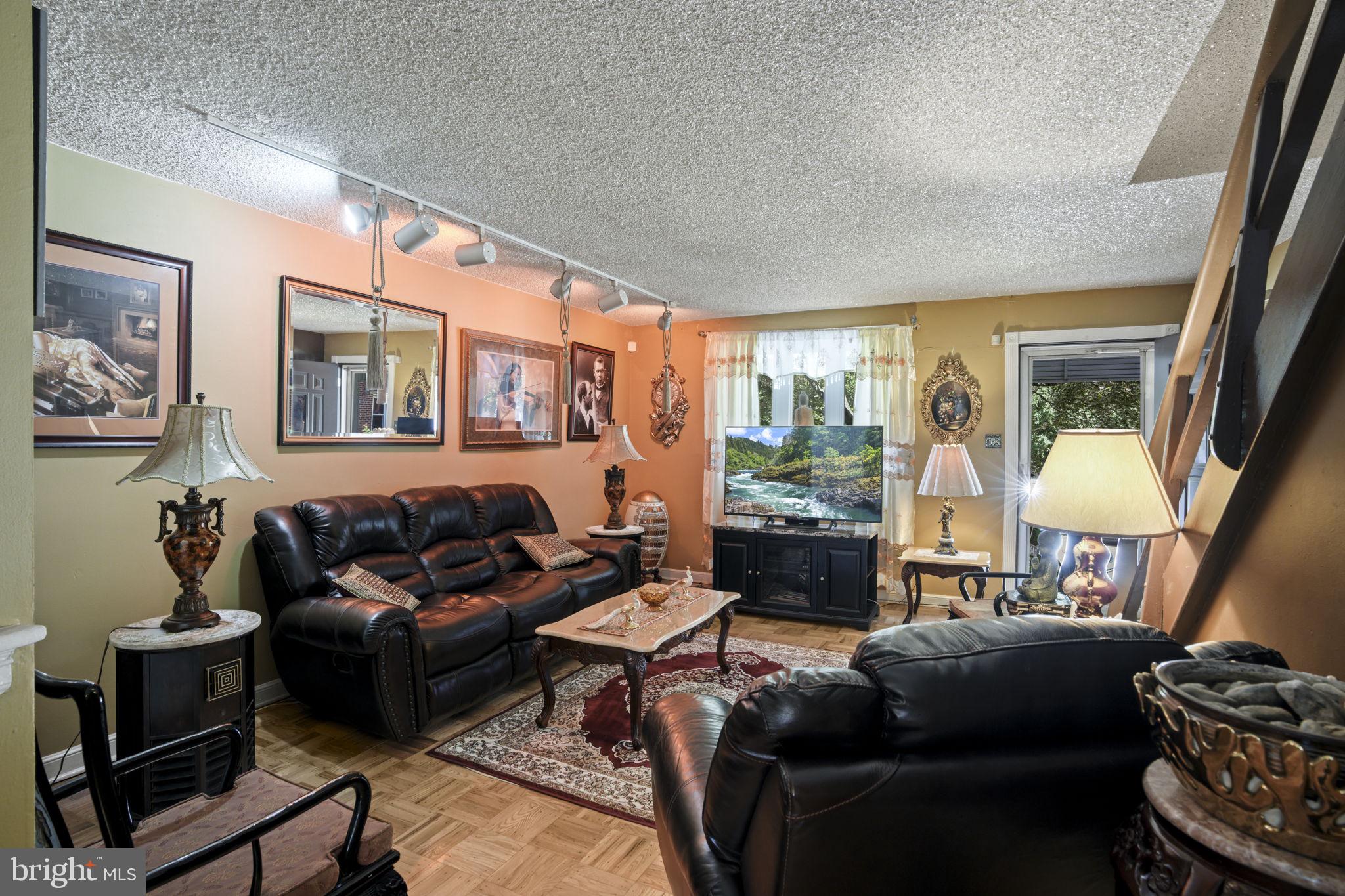 GERMANTOWN (EAST) - Residential