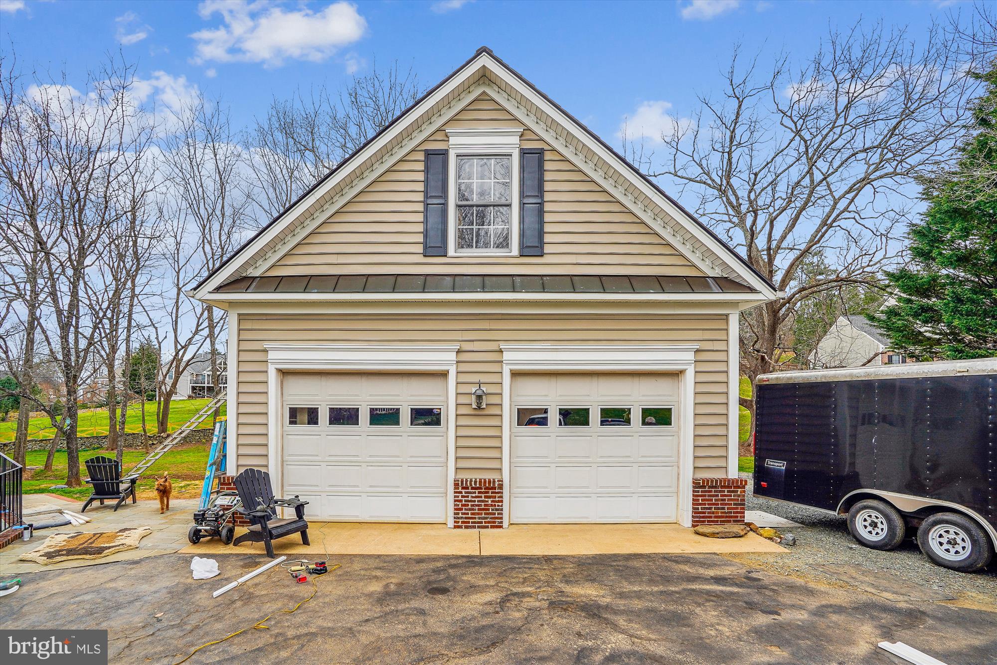 HUNTSMANS RIDGE - Residential