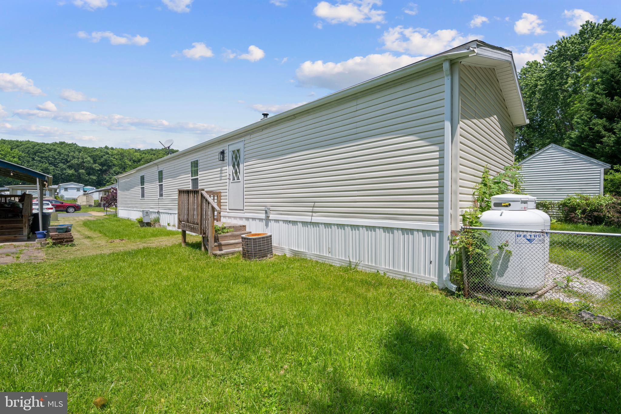 KEN LEE MOBILE HOME PARK - Residential