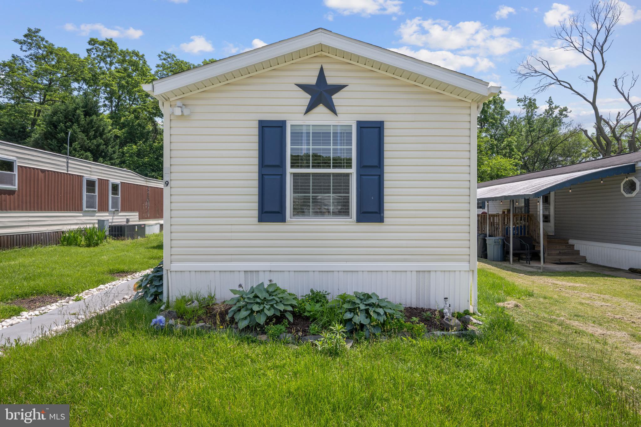 KEN LEE MOBILE HOME PARK - Residential