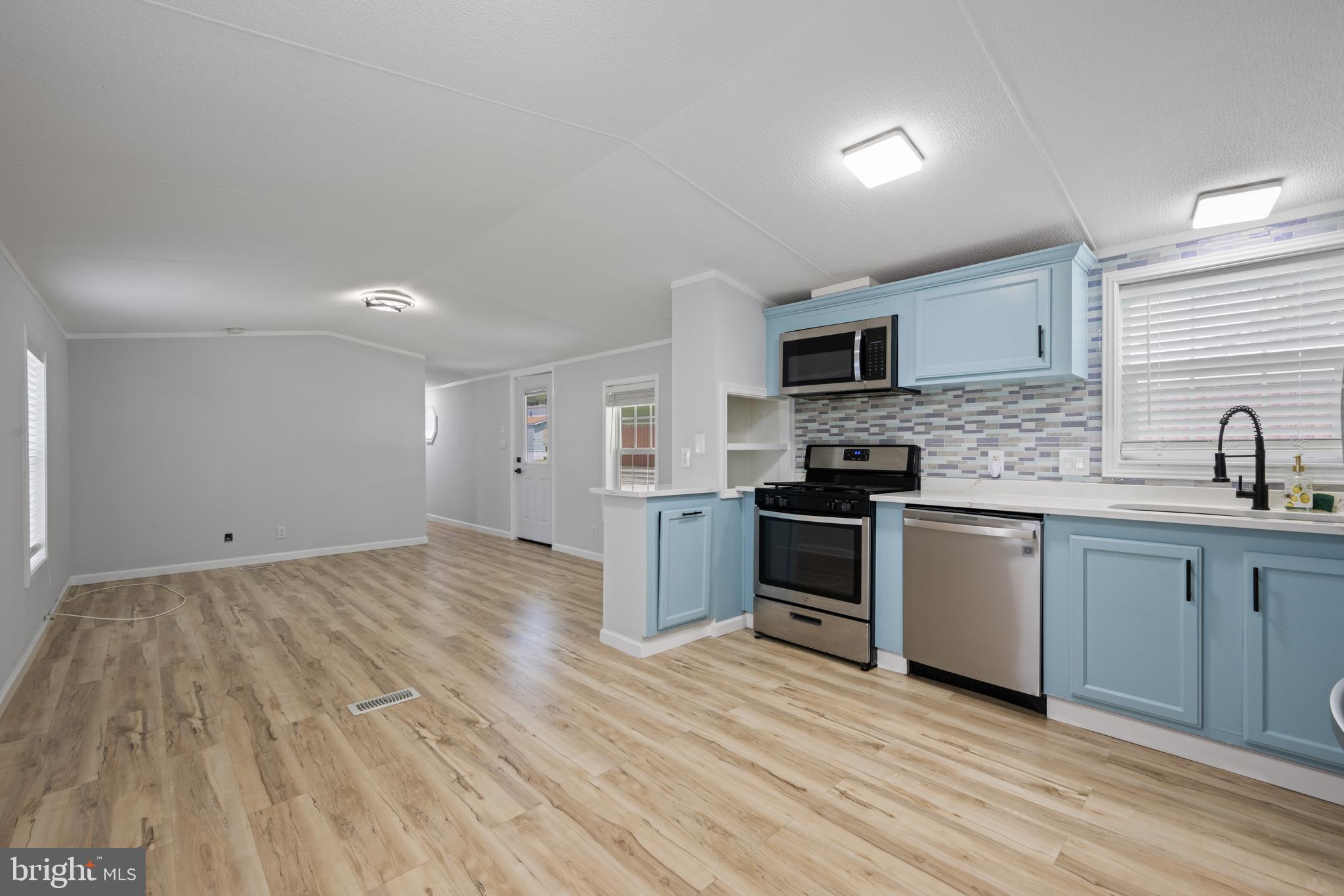 KEN LEE MOBILE HOME PARK - Residential