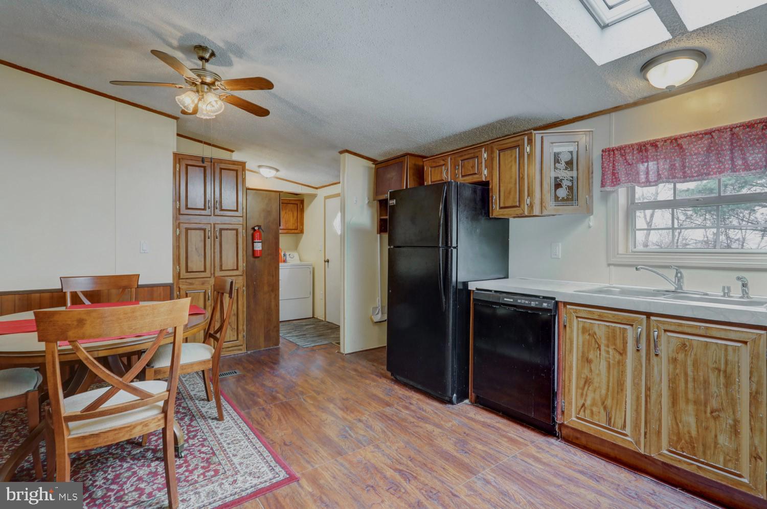 OVERLOOK ESTATES - Residential