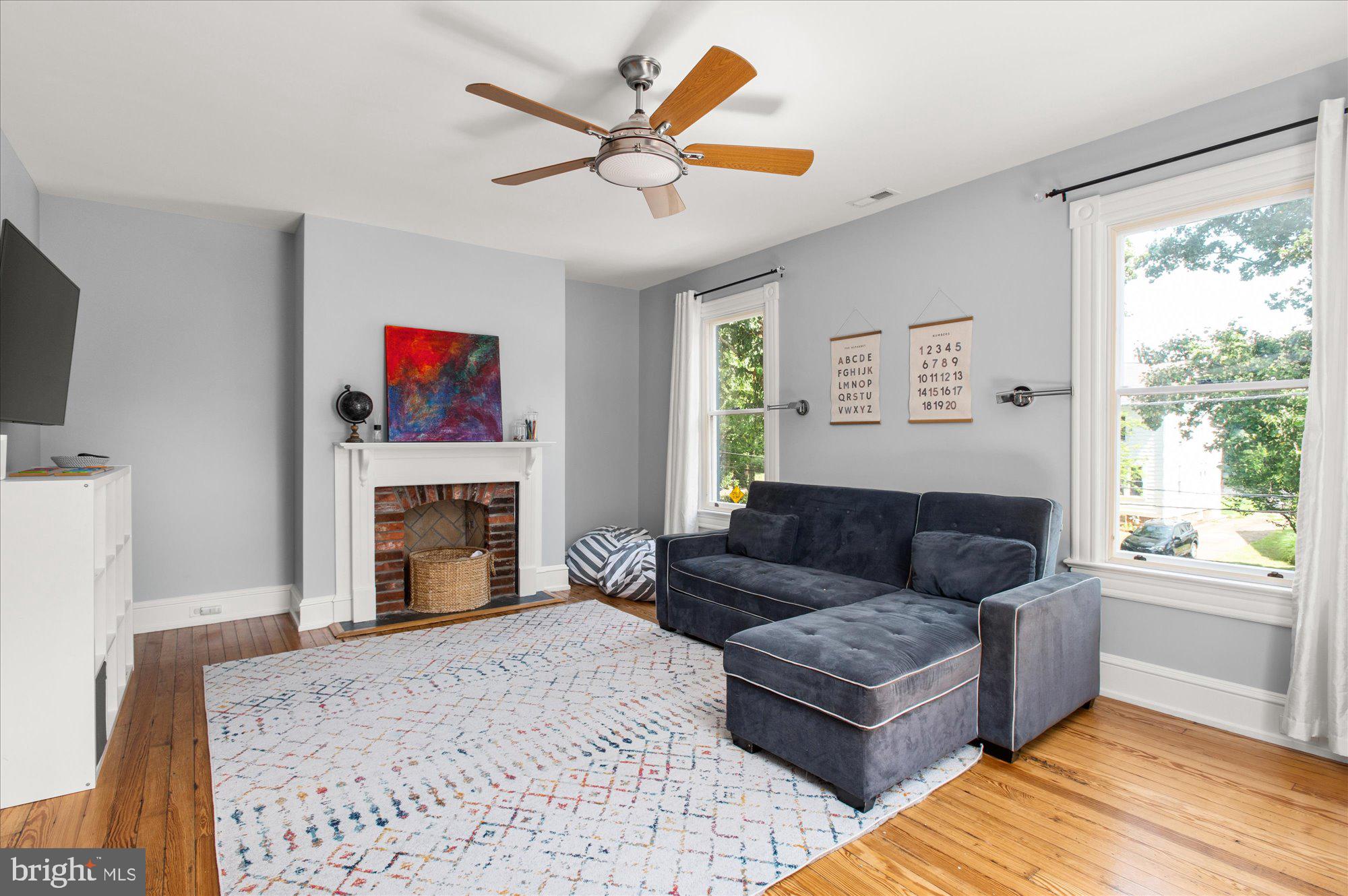 RIVERDALE PARK - Residential